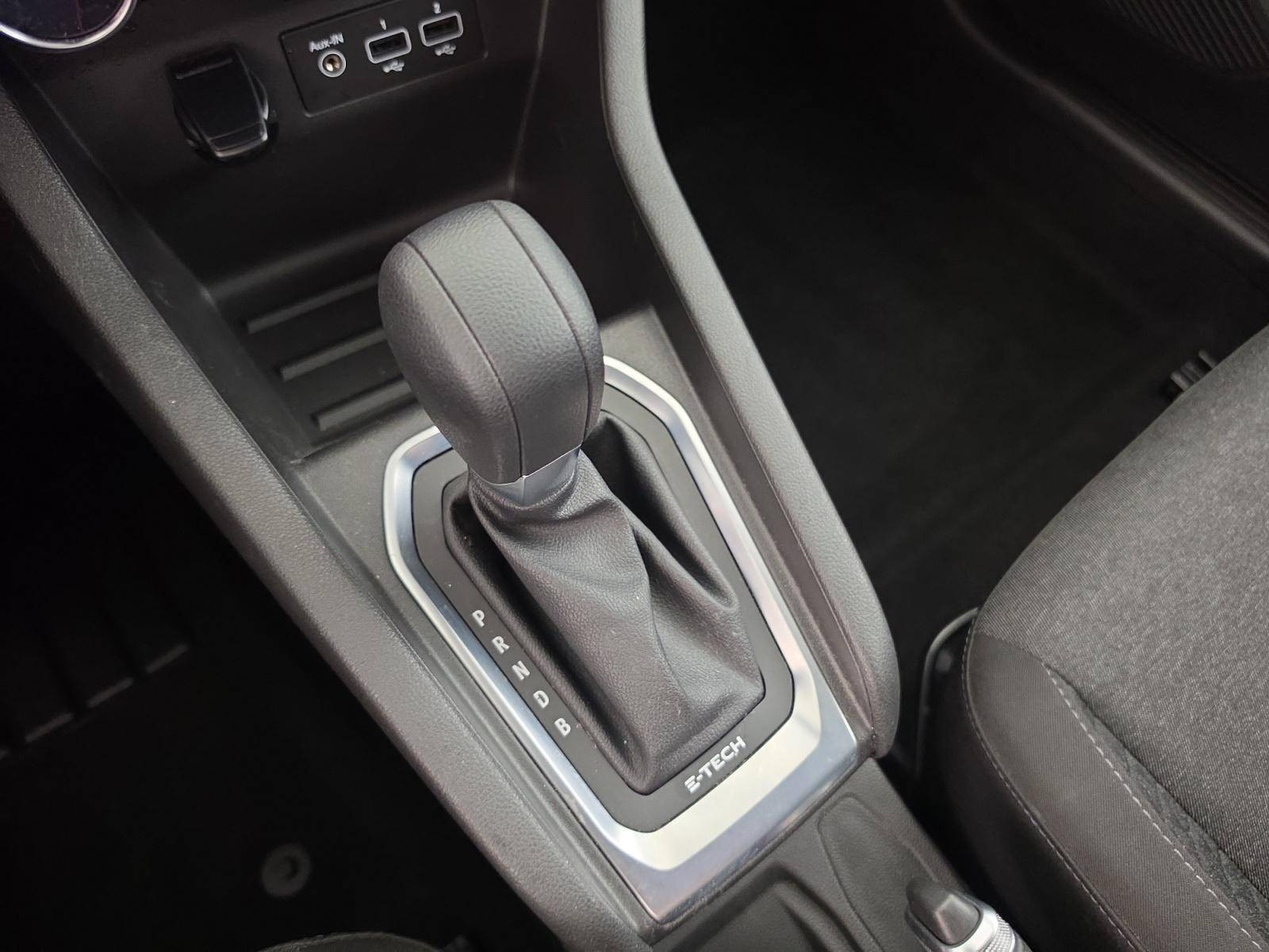 Vente en ligne Renault Clio 5 Clio E-Tech 140 - 21N au prix de 14 890 €