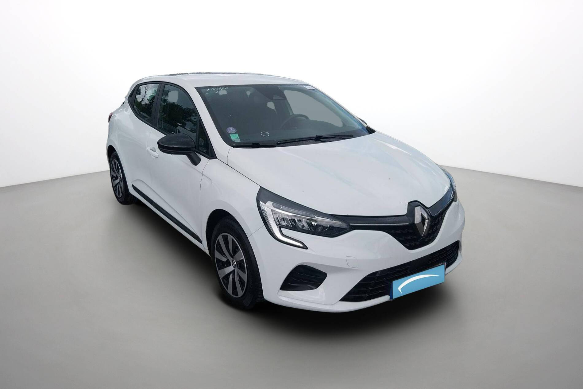 Vente en ligne Renault Clio 5 Clio E-Tech full hybrid 145 au prix de 14 990 €