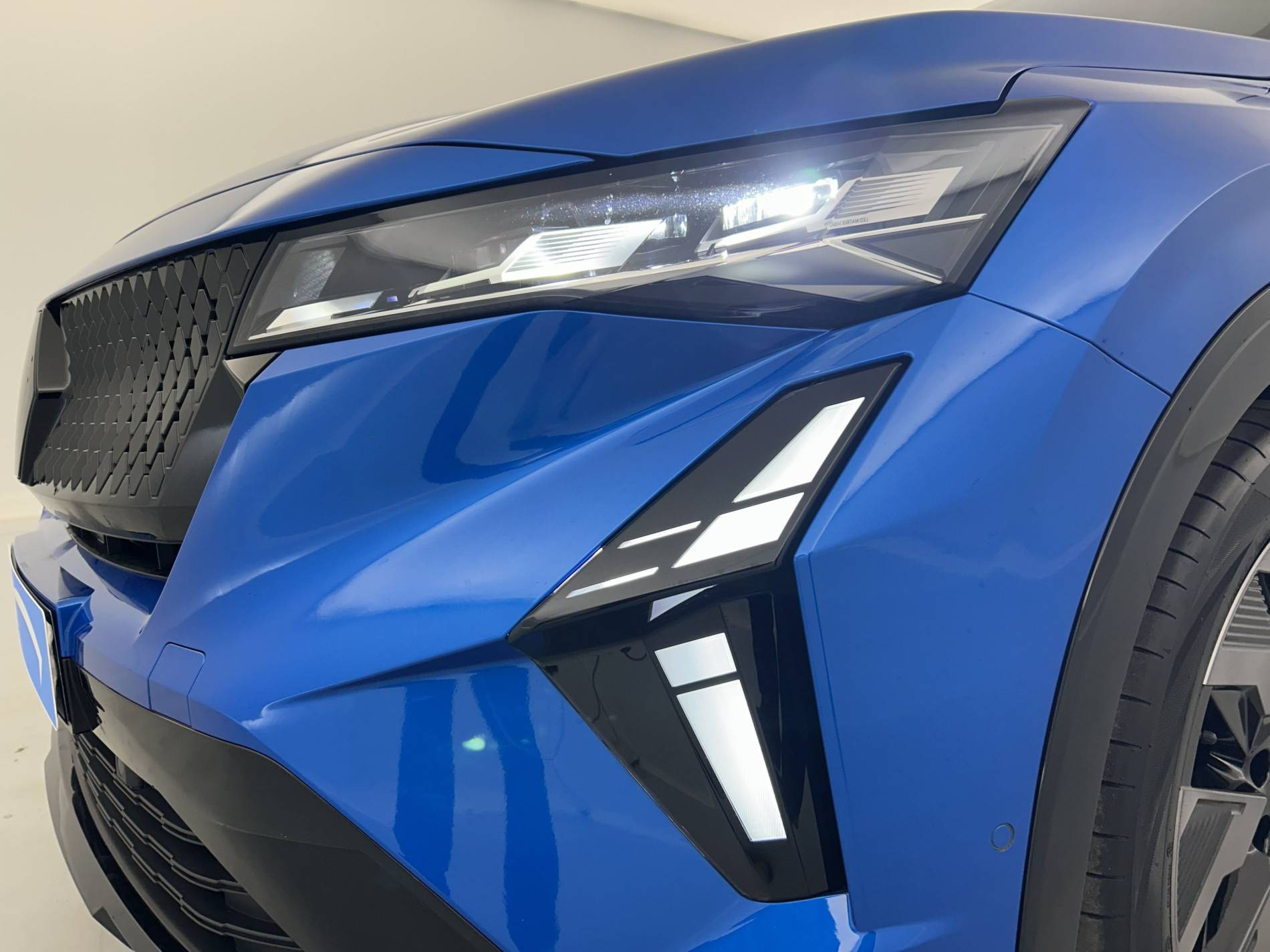 Vente en ligne Renault Rafale  E-Tech full hybrid 200 ch au prix de 40 490 €