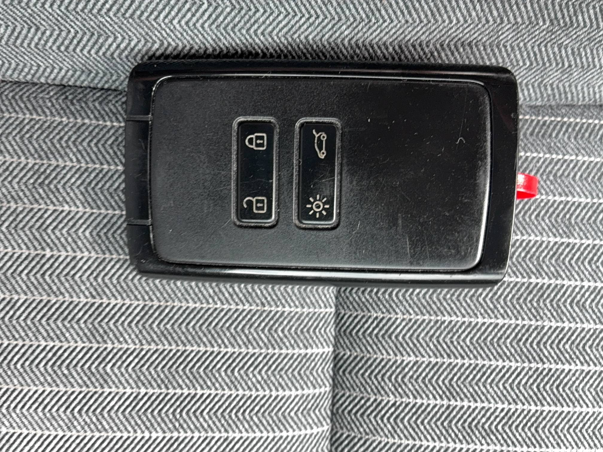 Vente en ligne Renault Clio 5 Clio TCe 90 au prix de 16 390 €