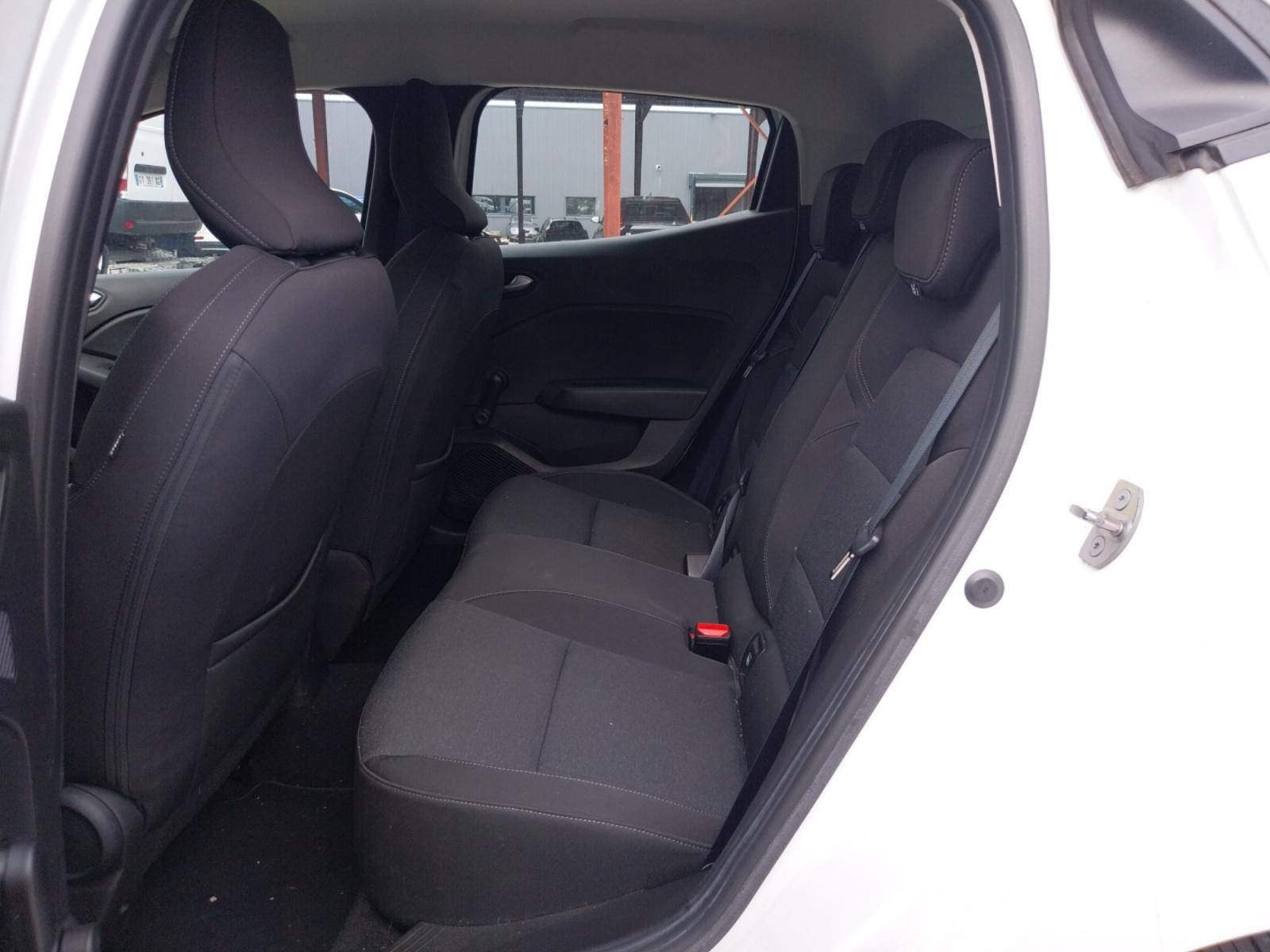 Vente en ligne Renault Clio 5 Clio TCe 90 au prix de 13 490 €