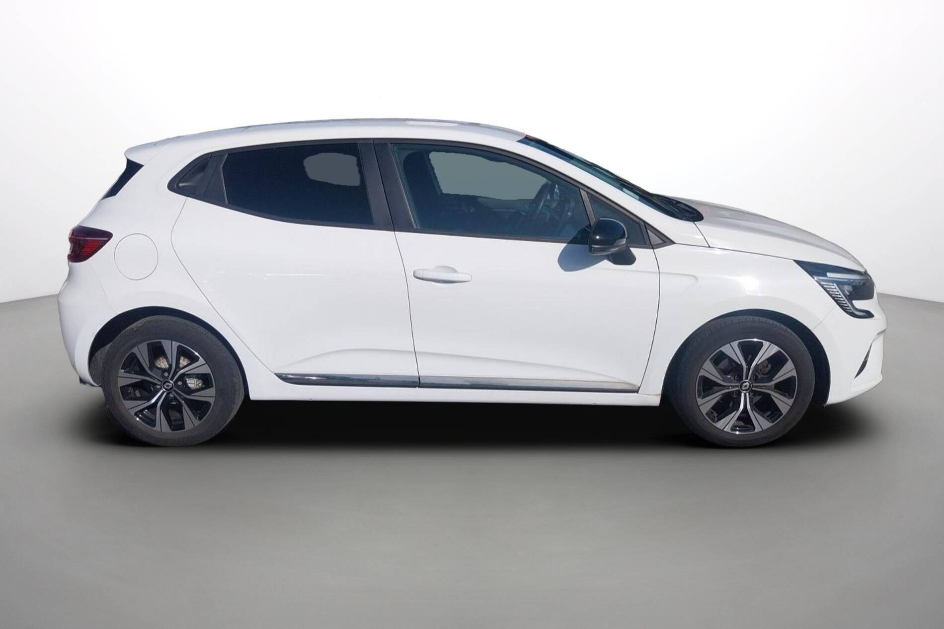 Vente en ligne Renault Clio 5 Clio TCe 90 au prix de 13 790 €