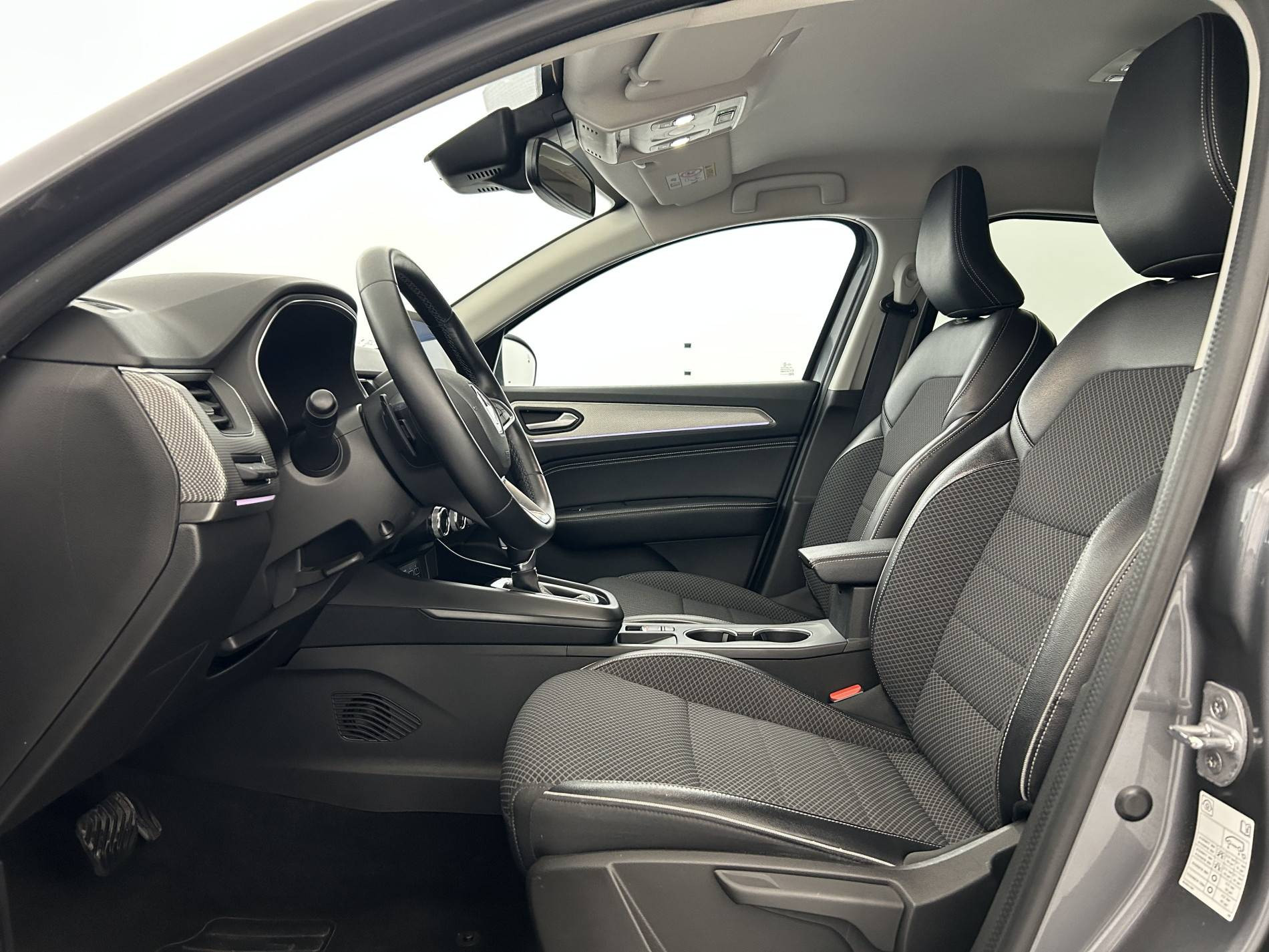 Vente en ligne Renault Arkana  mild hybrid 140 EDC FAP - 22 au prix de 19 790 €