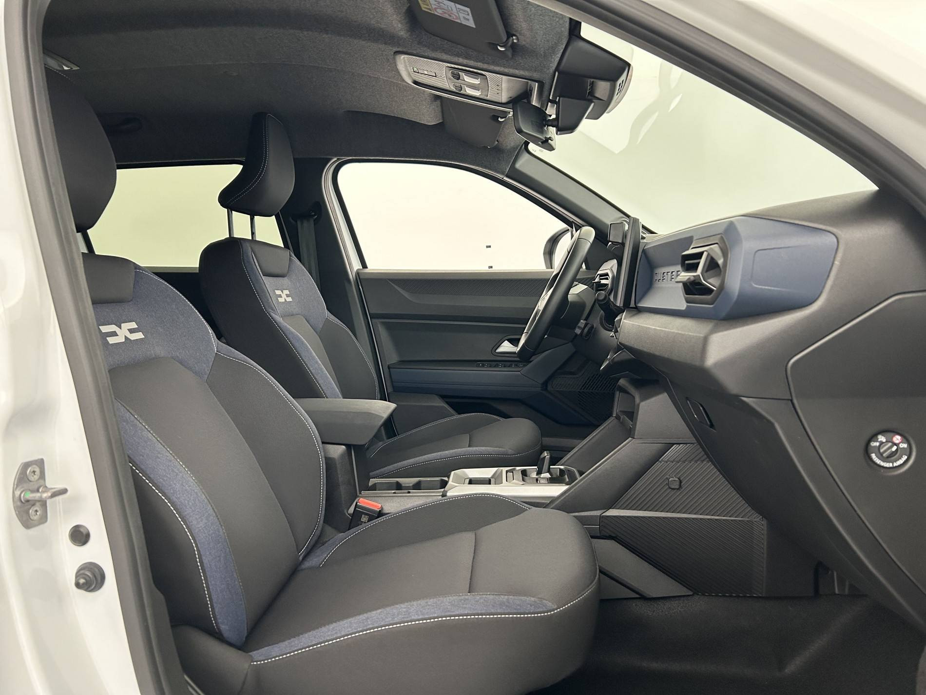 Vente en ligne Dacia Duster  Hybrid 140 au prix de 25 890 €