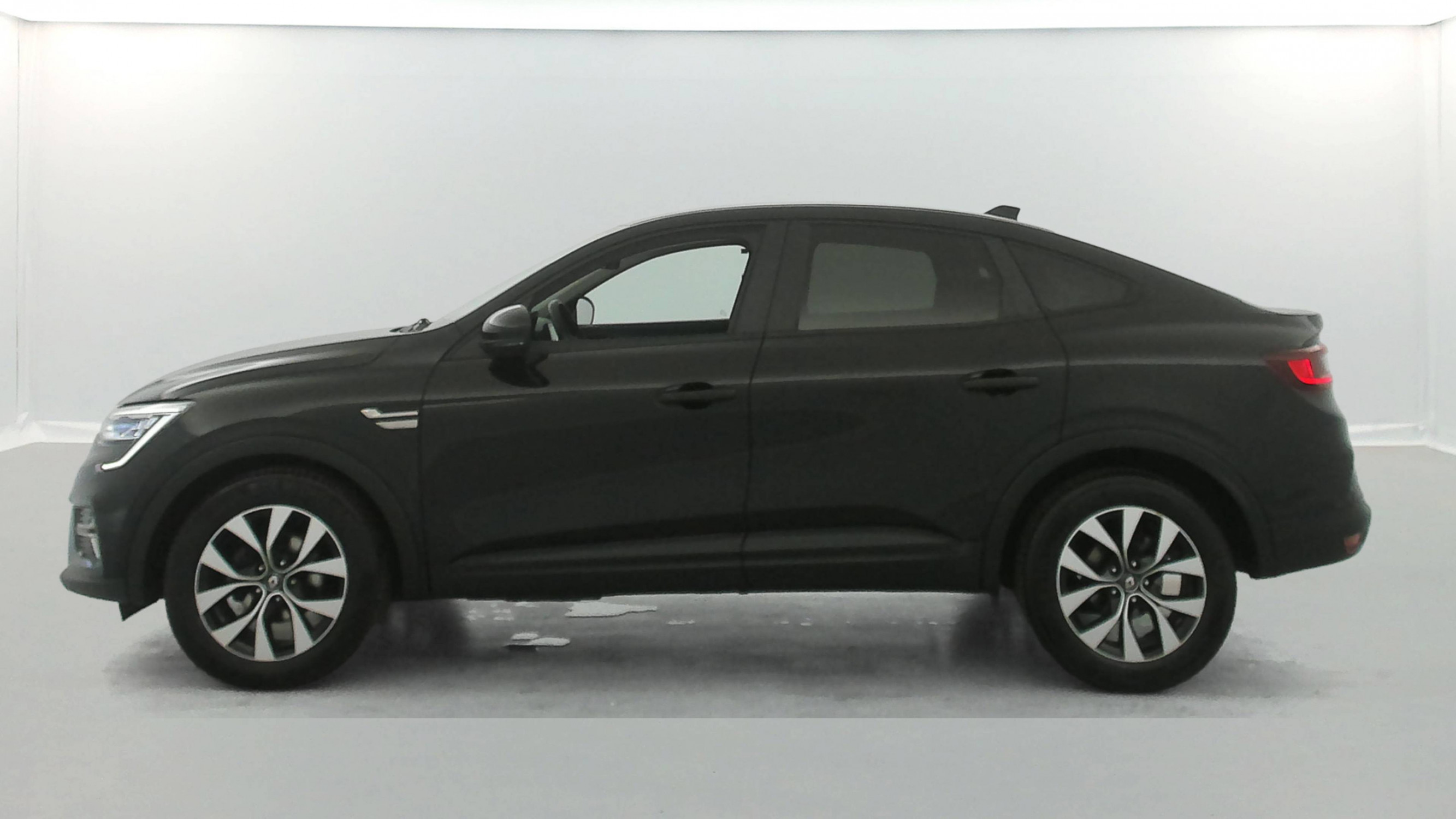 Vente en ligne Renault Arkana  mild hybrid 140 EDC FAP - 22 au prix de 16 890 €