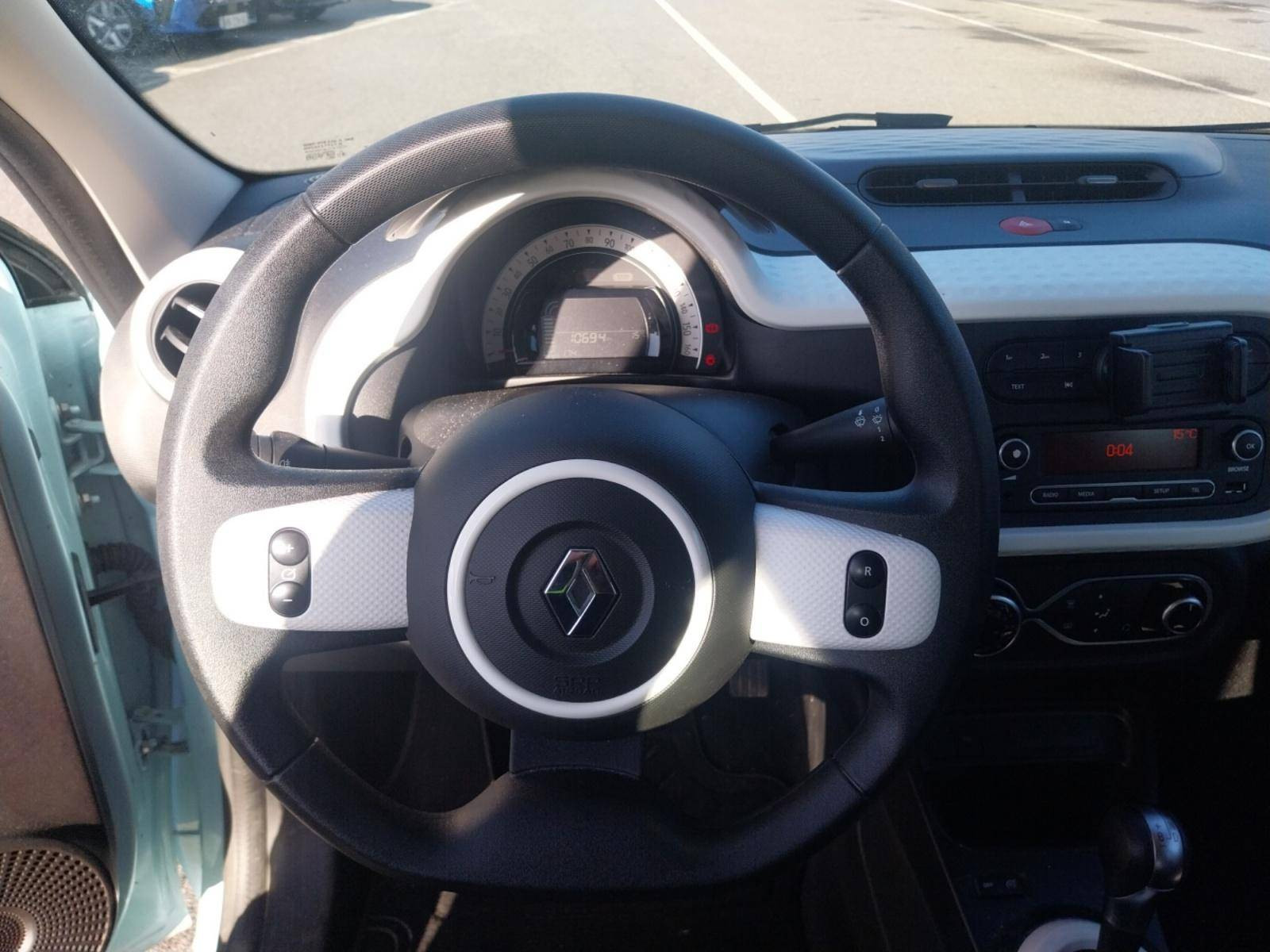 Vente en ligne Renault Twingo Electrique Twingo III E-Tech au prix de 12 990 €