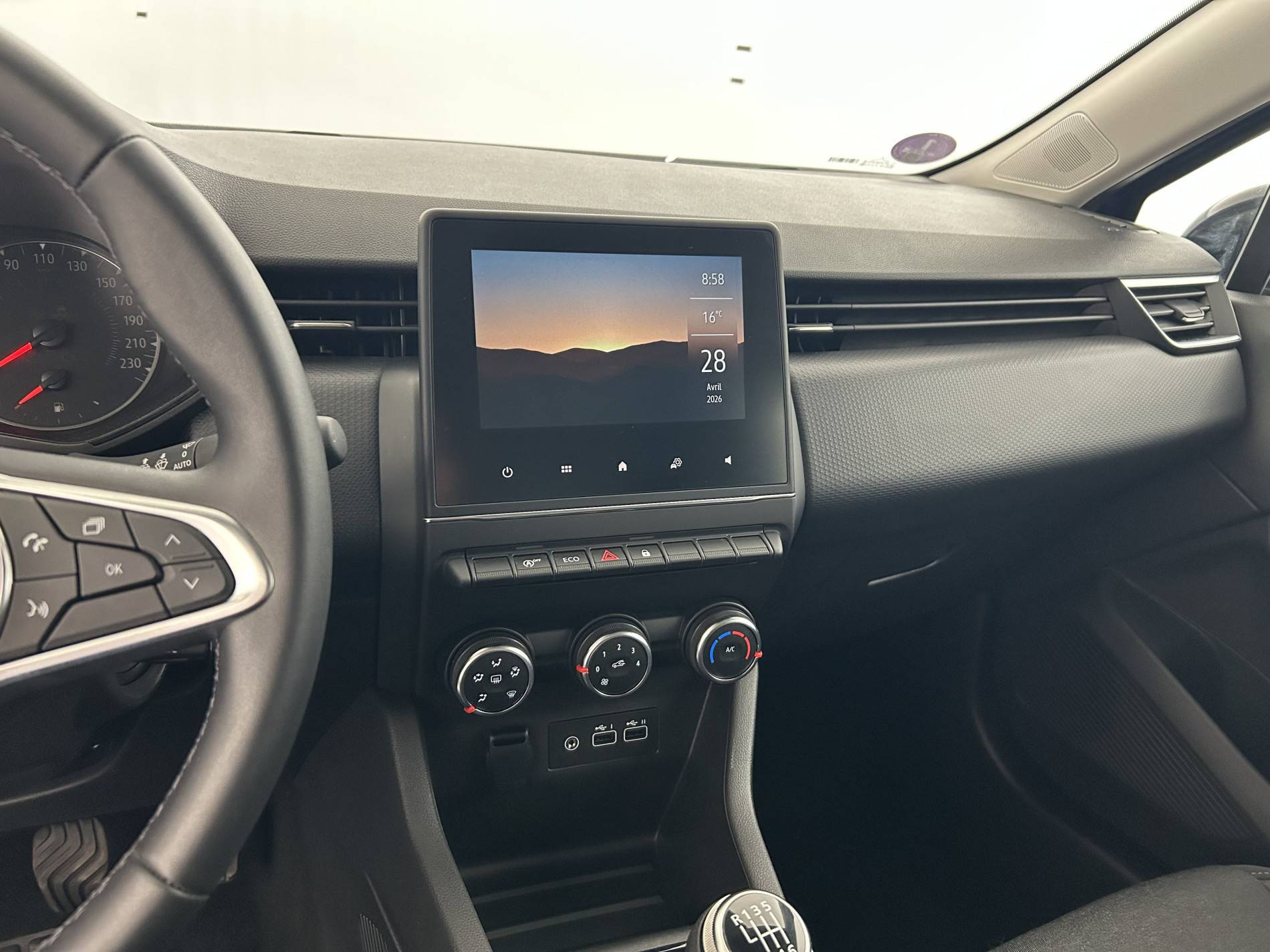 Vente en ligne Renault Clio 5 Clio TCe 90 au prix de 14 790 €