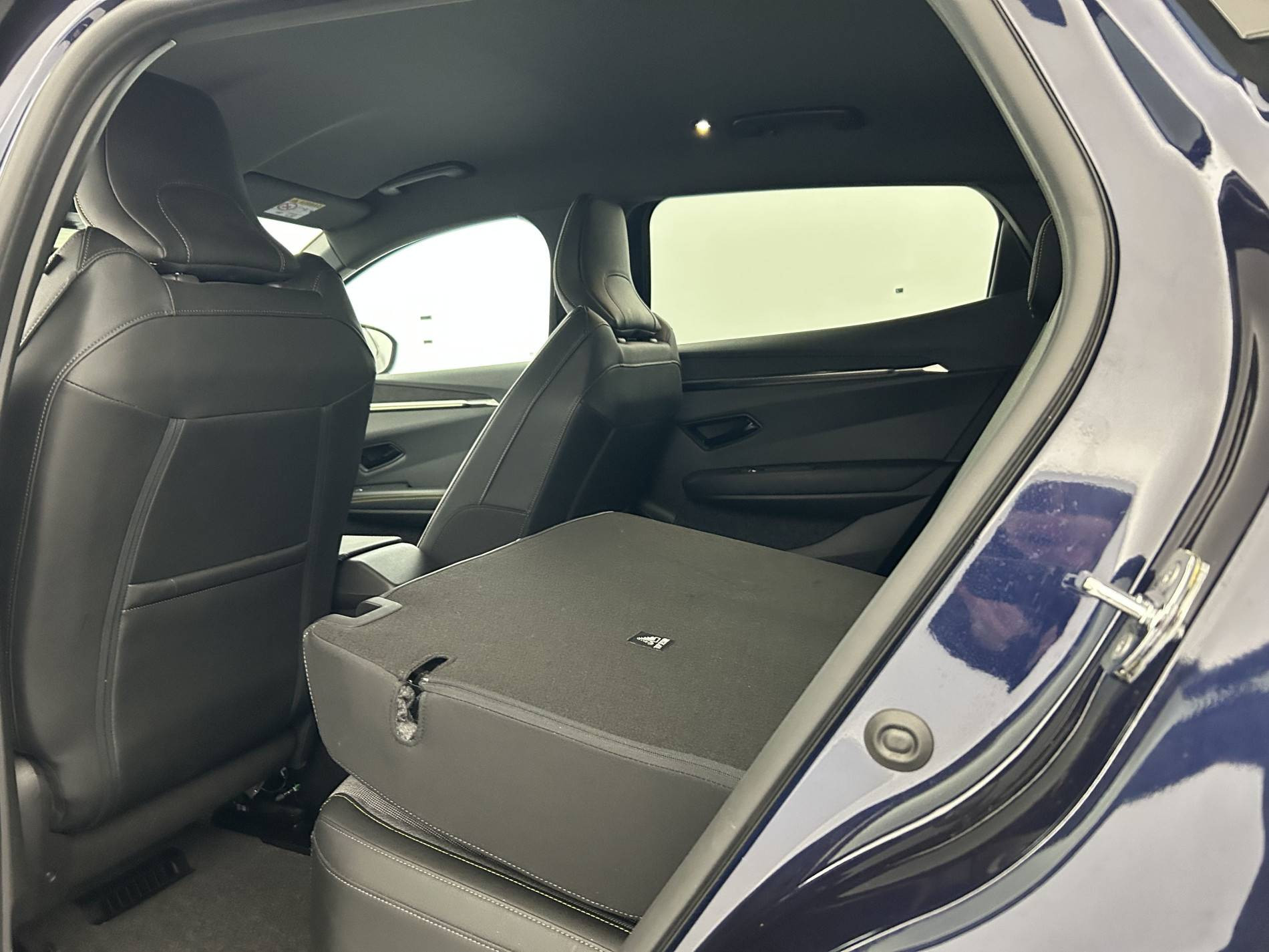 Vente en ligne Renault Megane E-Tech  EV40 130ch standard charge au prix de 20 990 €