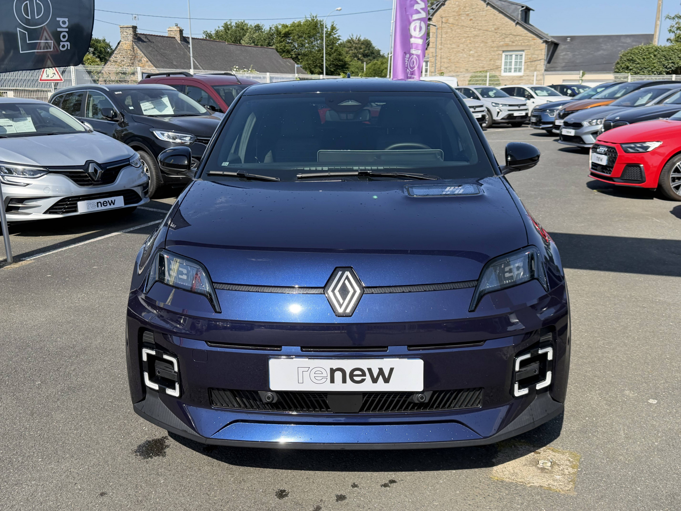 Vente en ligne Renault R5 E-Tech  120 ch autonomie urbaine au prix de 23 990 €