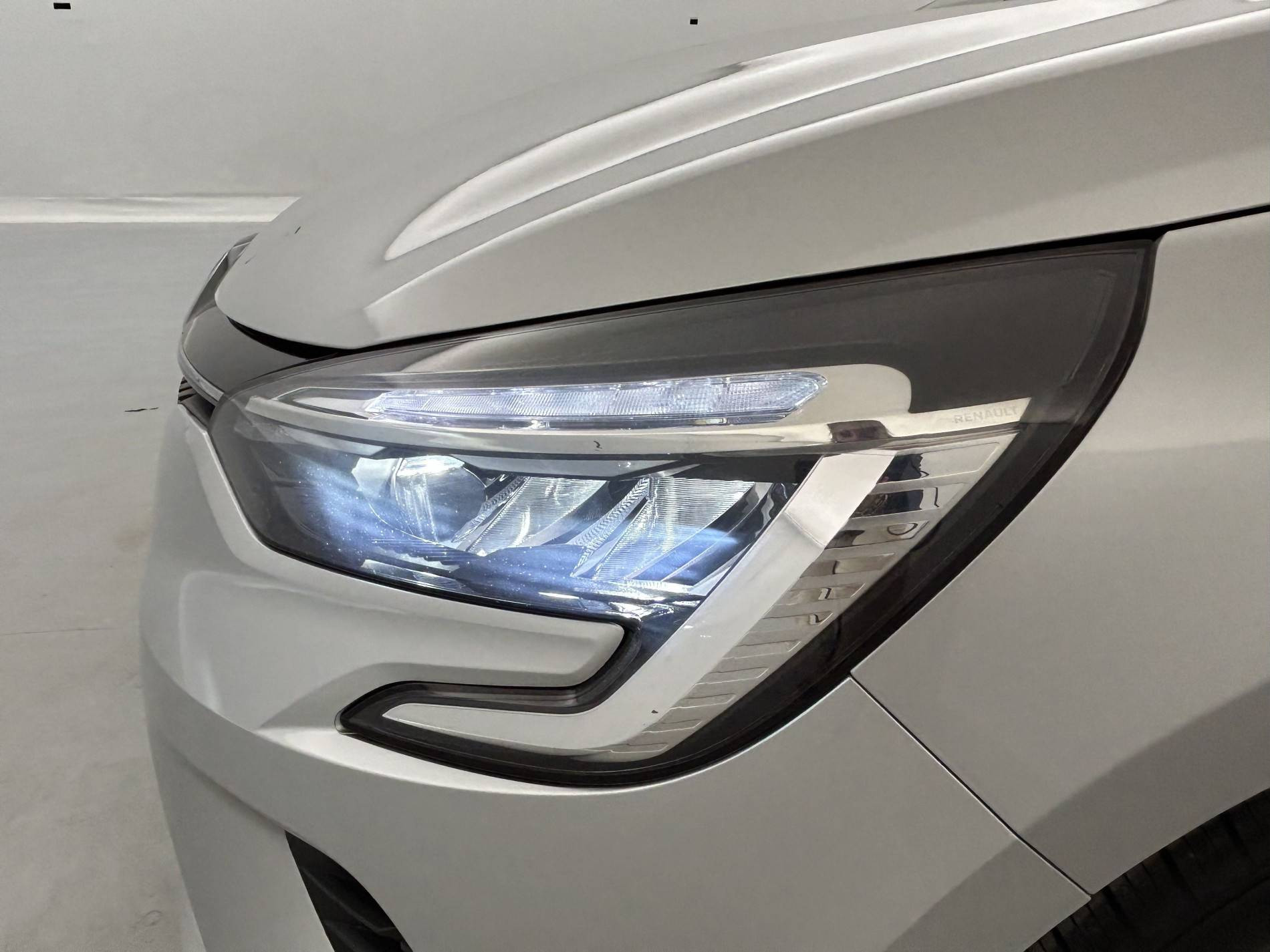 Vente en ligne Renault Clio 5 Clio TCe 90 au prix de 13 990 €