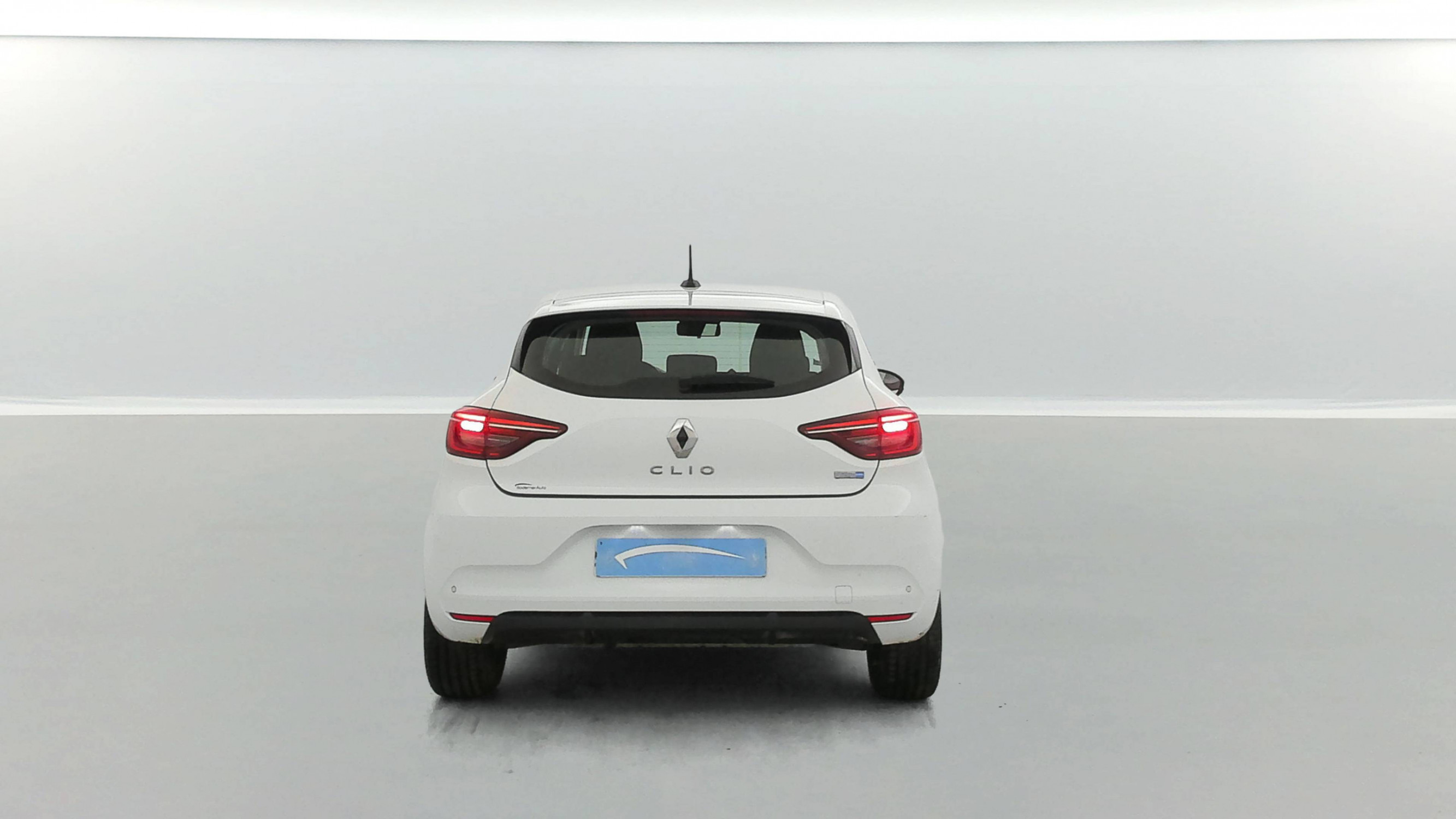 Vente en ligne Renault Clio 5 Clio E-Tech 140 - 21N au prix de 14 990 €