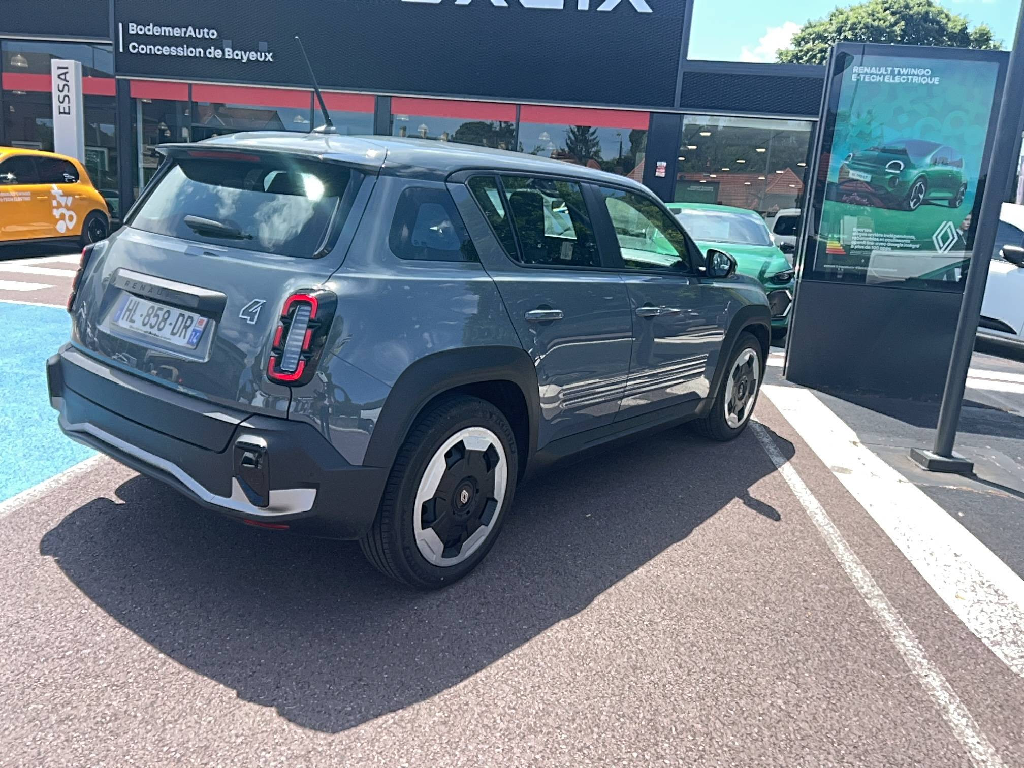 Vente en ligne Renault R4 E-Tech  150 ch autonomie confort au prix de 31 990 €