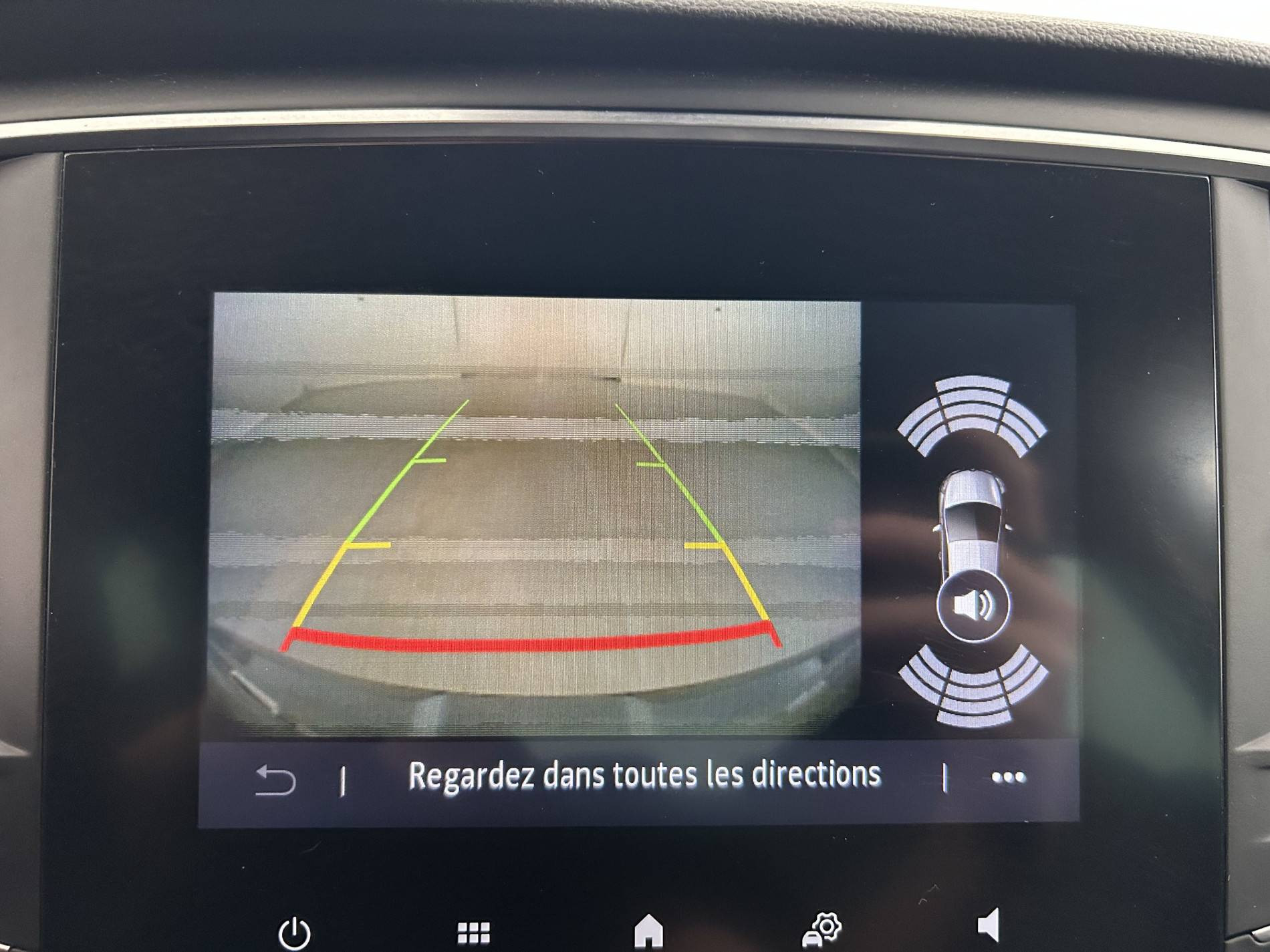 Vente en ligne Renault Megane 4 Mégane IV Berline Blue dCi 115 - 21N au prix de 16 990 €