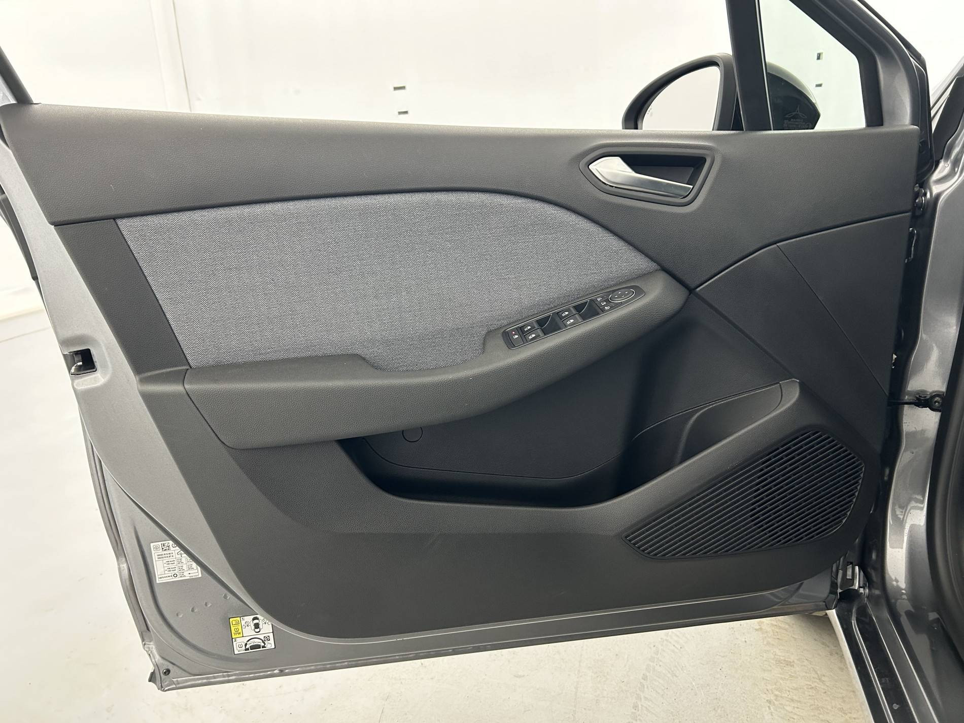 Vente en ligne Renault Clio 5 Clio E-Tech full hybrid 145 ch GSR2 au prix de 22 990 €