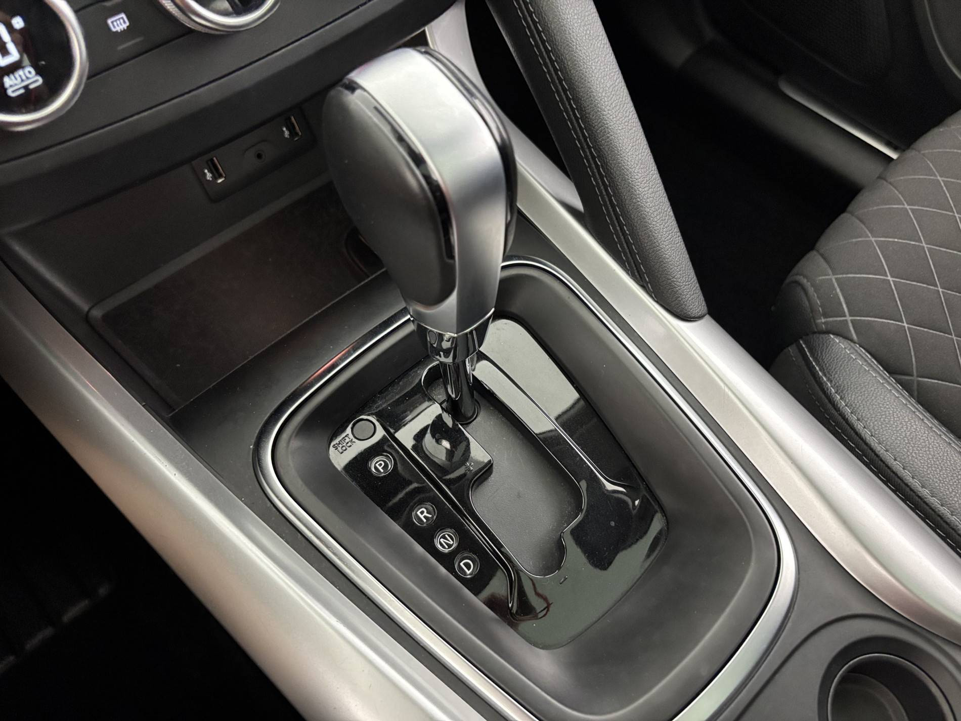 Vente en ligne Renault Kadjar  TCe 140 EDC au prix de 18 790 €
