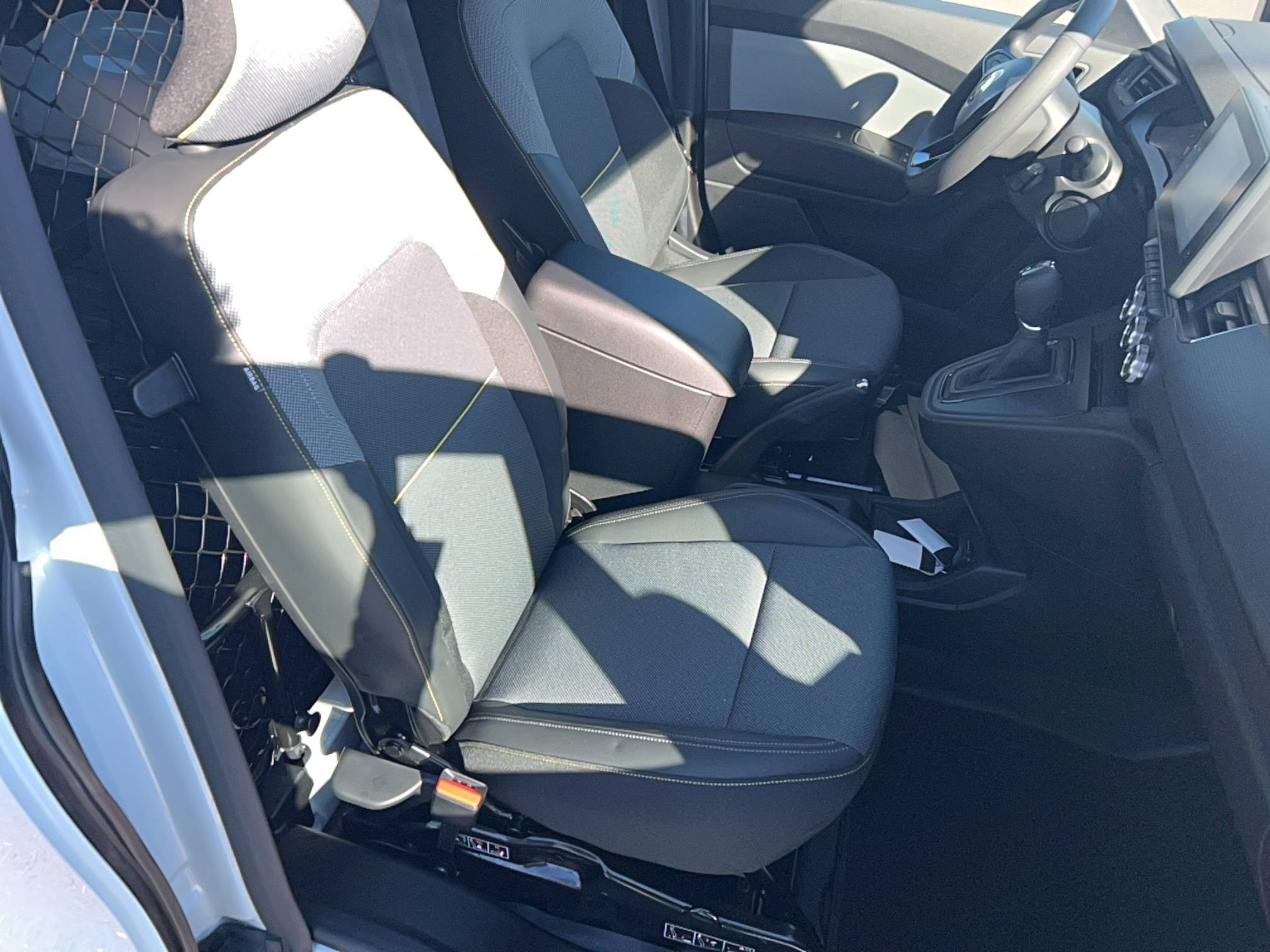 Vente en ligne Renault Kangoo Van E-Tech  FG SESAME L1 AC22/DC80 GSR2 au prix de 28 200 €