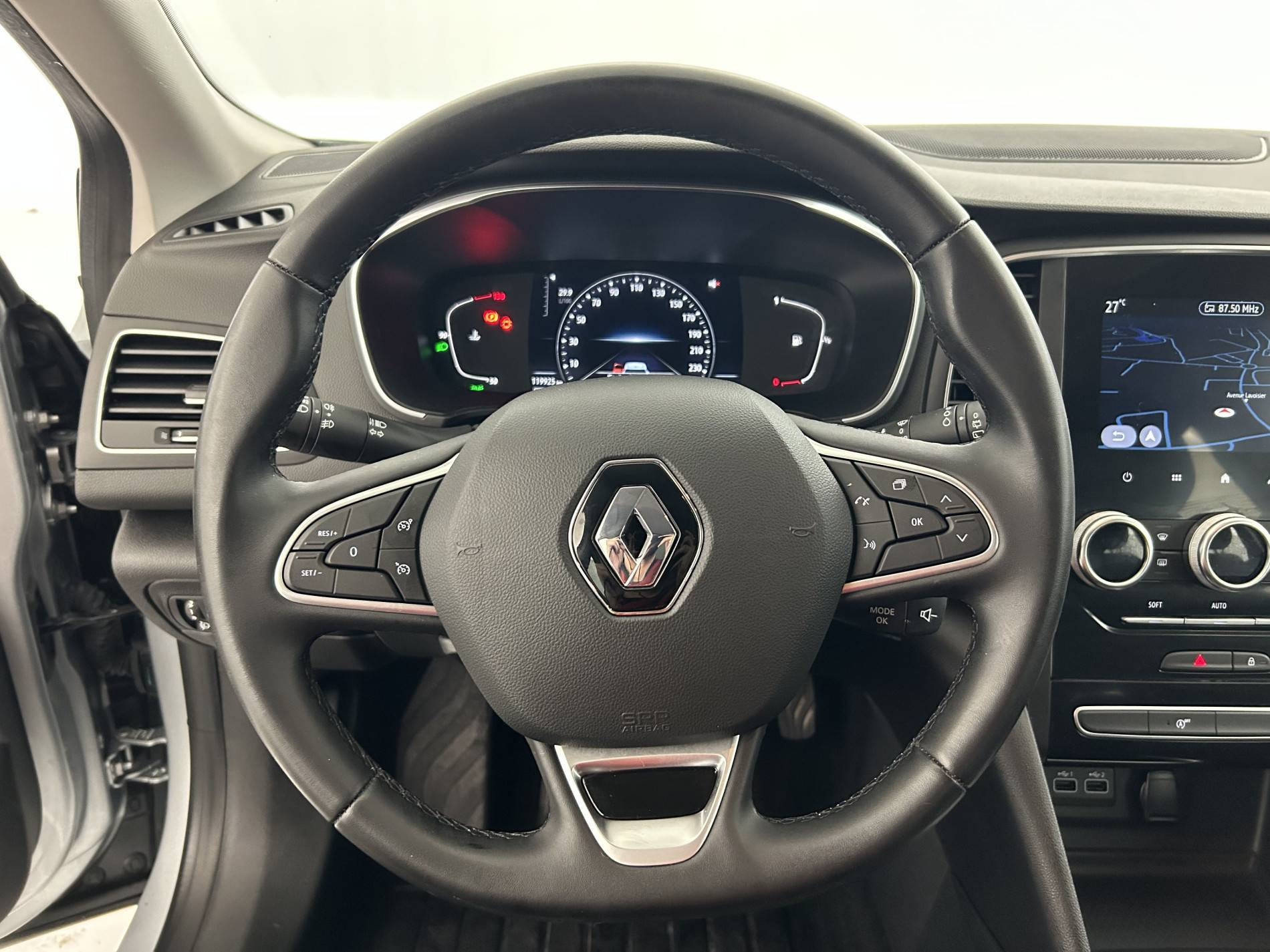 Vente en ligne Renault Megane 4 Estate  Blue dCi 115 au prix de 14 990 €