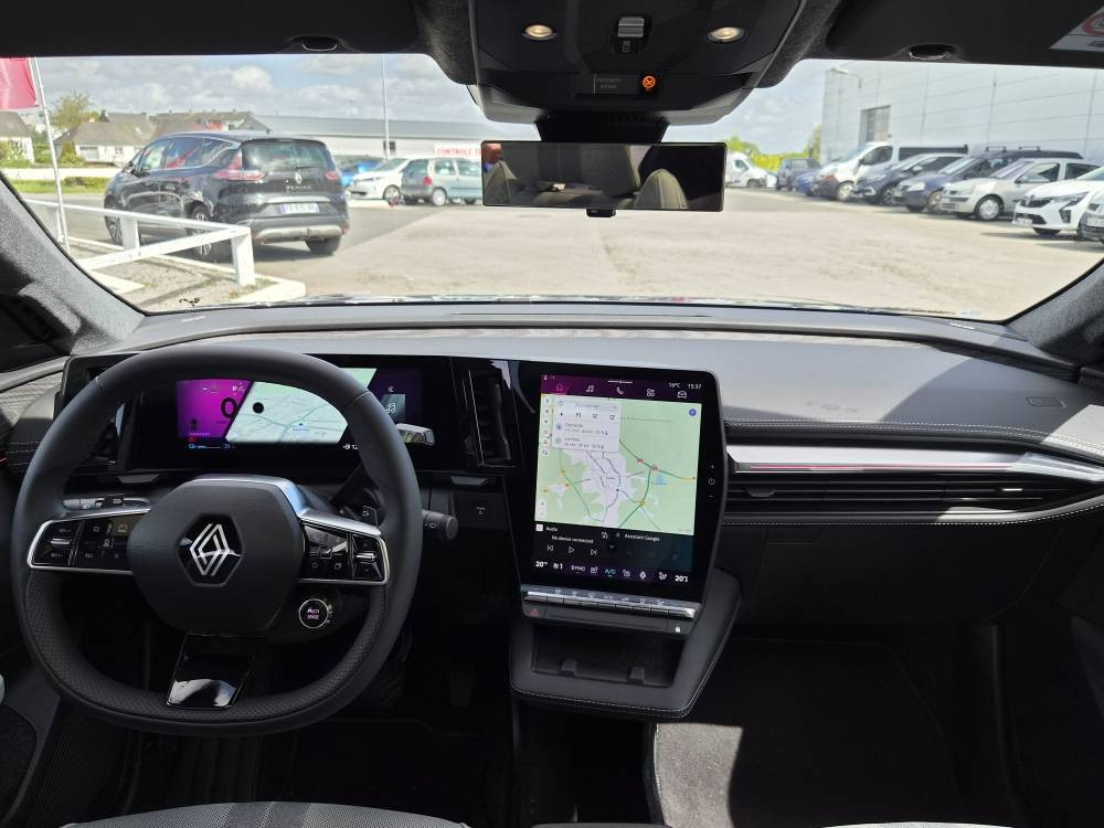 Vente en ligne Renault Scenic E-Tech Scenic E-Tech électrique 220 ch grande autonomie au prix de 39 990 €