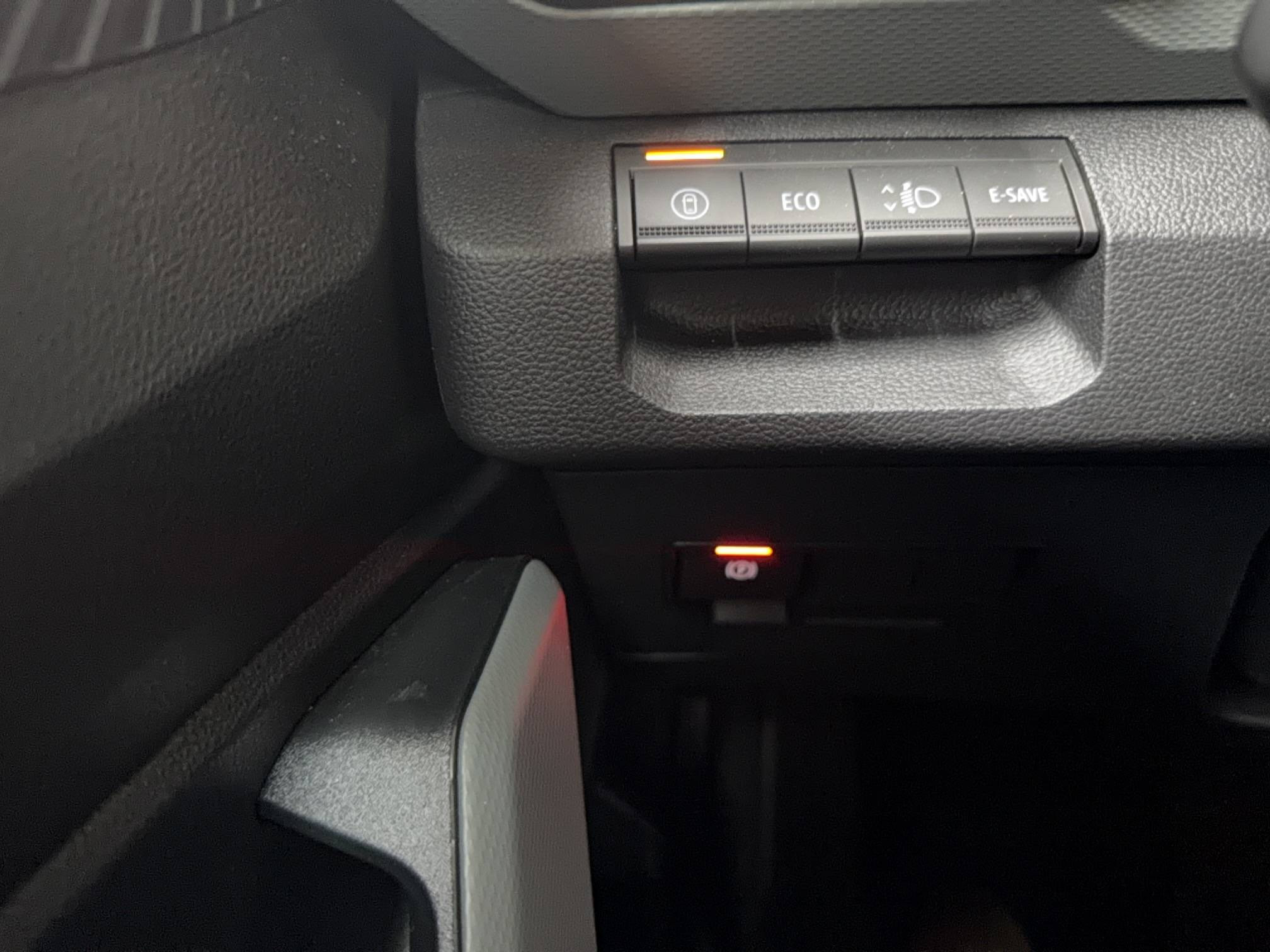 Vente en ligne Dacia Duster  Hybrid 155 au prix de 29 980 €