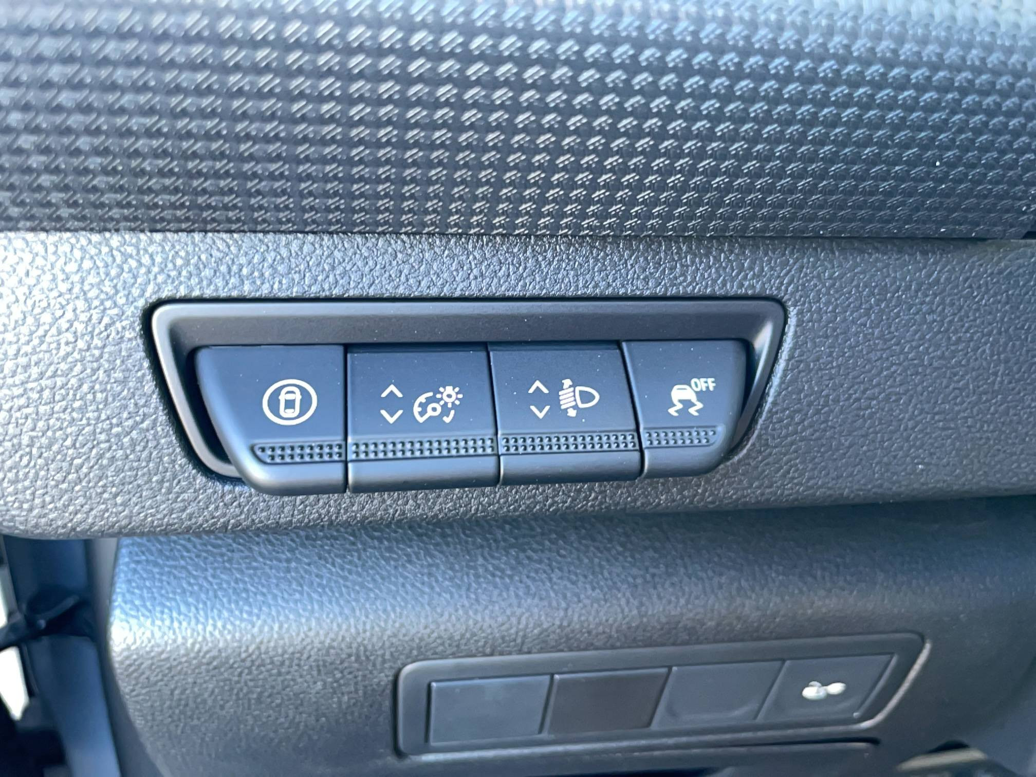 Vente en ligne Renault Kangoo Van E-Tech  FG TOLE L1 AC22/DC80 GSR2 au prix de 29 991 €