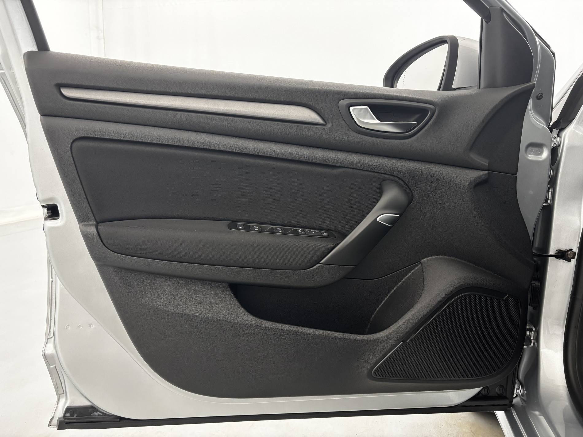 Vente en ligne Renault Megane 4 Mégane IV Berline Blue dCi 115 - 21N au prix de 14 900 €