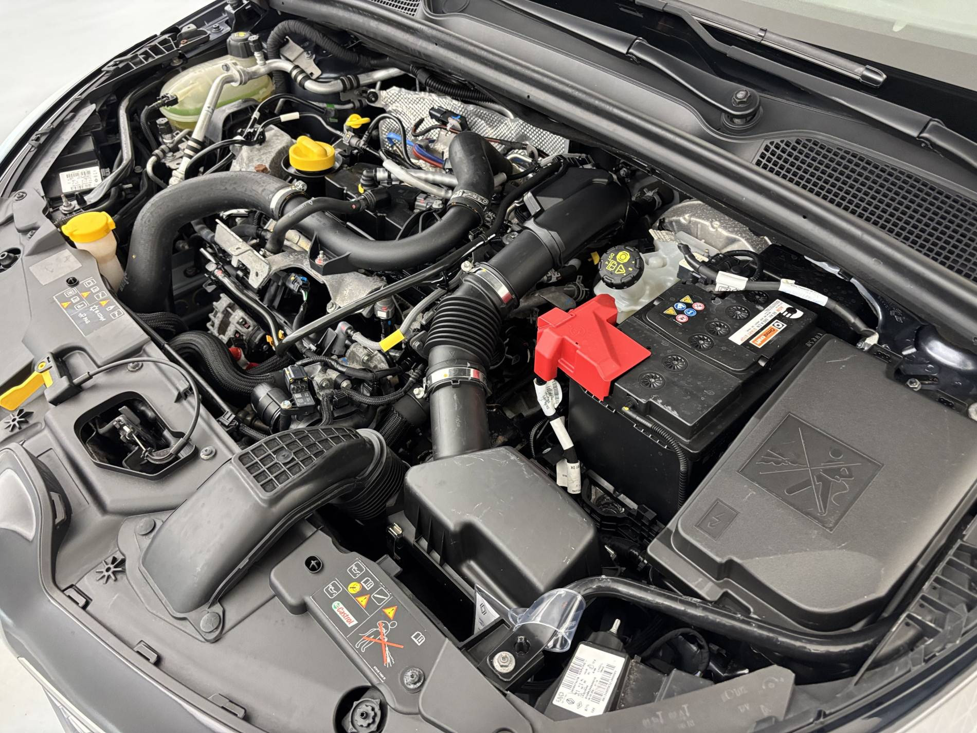 Vente en ligne Renault Clio 5 Clio TCe 90 - 21 au prix de 13 890 €