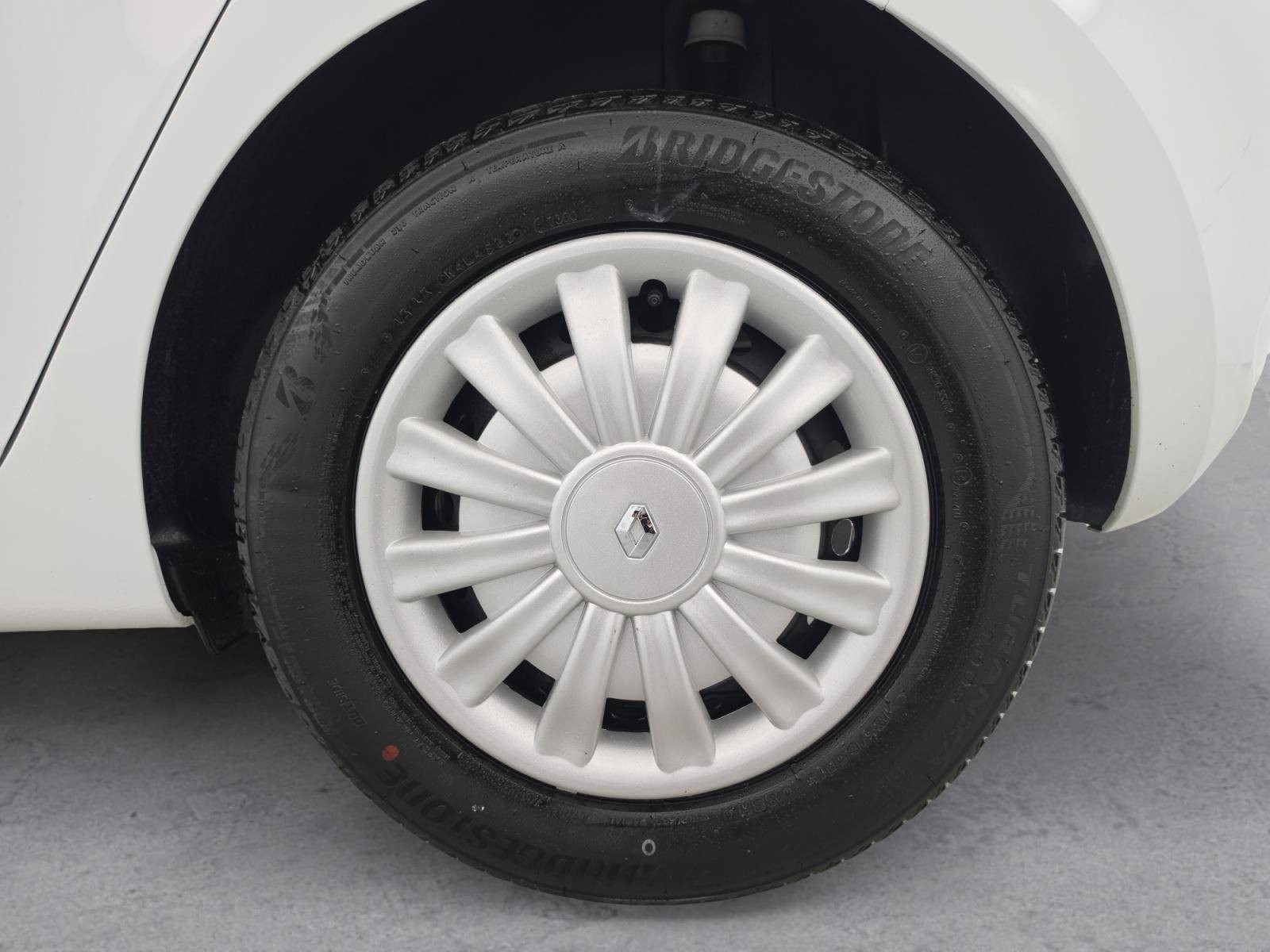 Vente en ligne Renault Clio 5 Clio TCe 90 au prix de 13 990 €