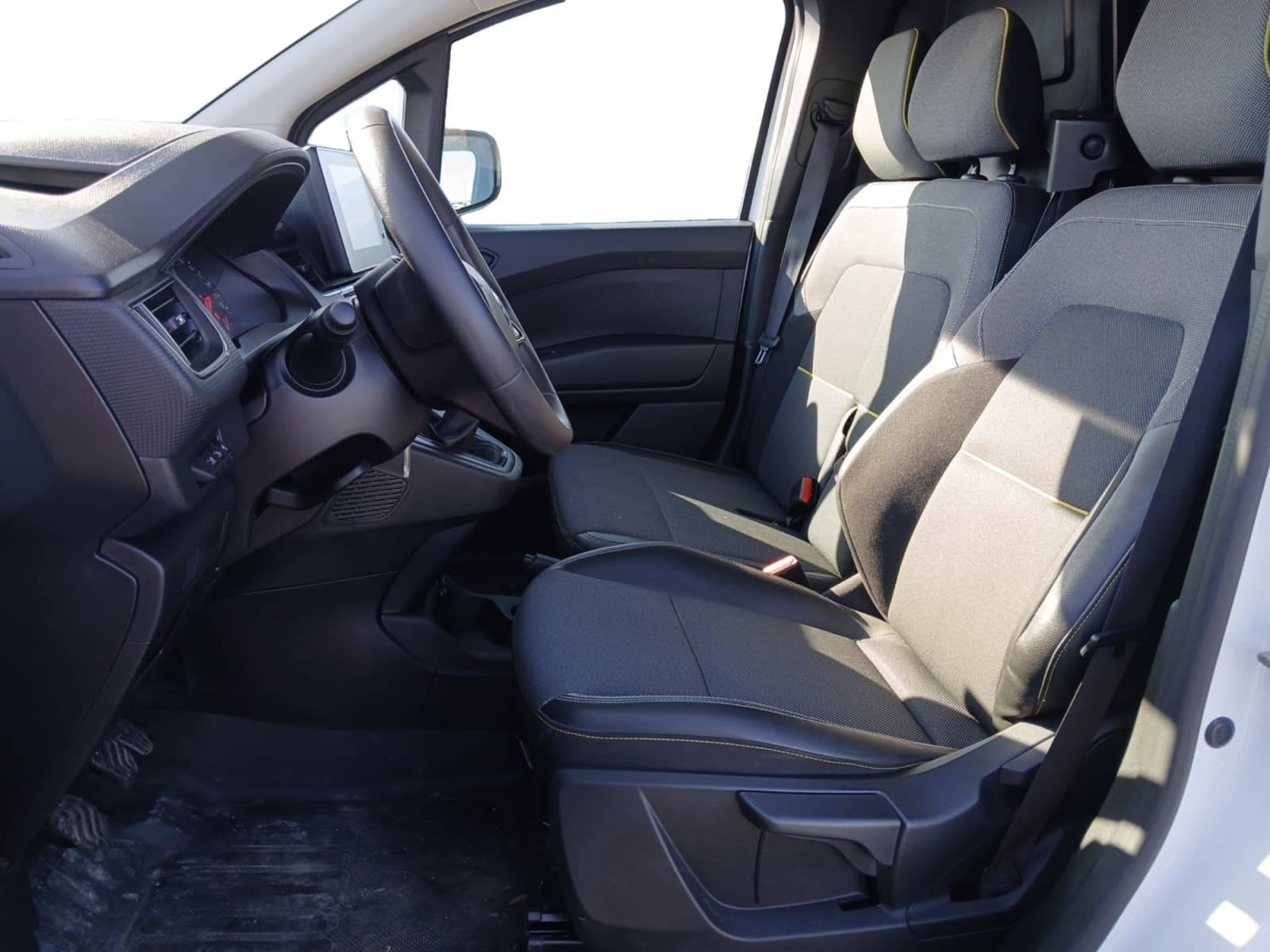 Vente en ligne Renault Kangoo Van  BLUE DCI 95 au prix de 18 790 €