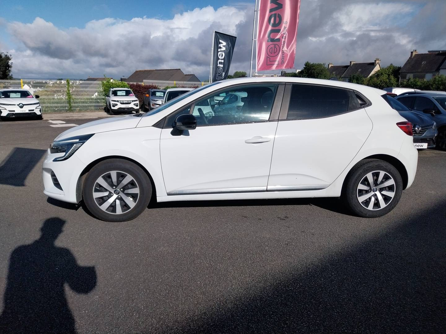 Vente en ligne Renault Clio 5 Clio TCe 90 au prix de 14 990 €
