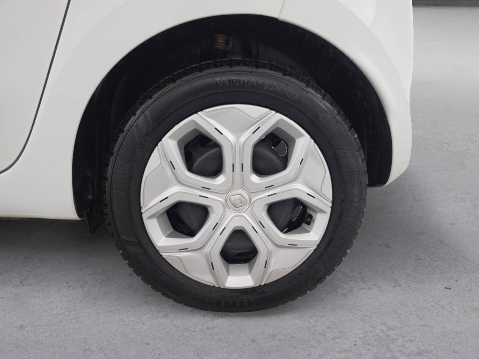 Vente en ligne Renault Twingo Electrique Twingo III E-Tech au prix de 11 990 €
