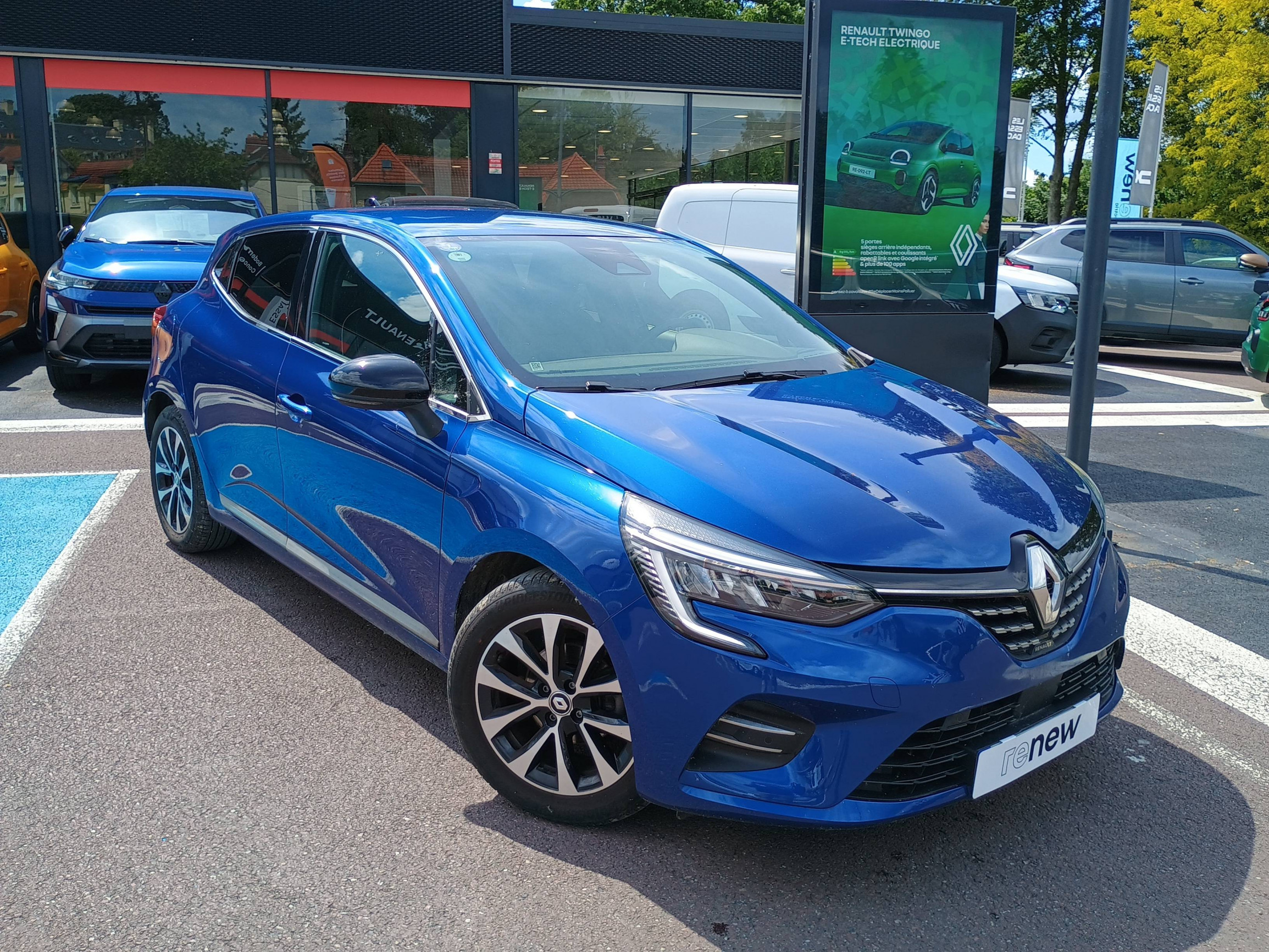 Vente en ligne Renault Clio 5 Clio TCe 90 au prix de 15 990 €