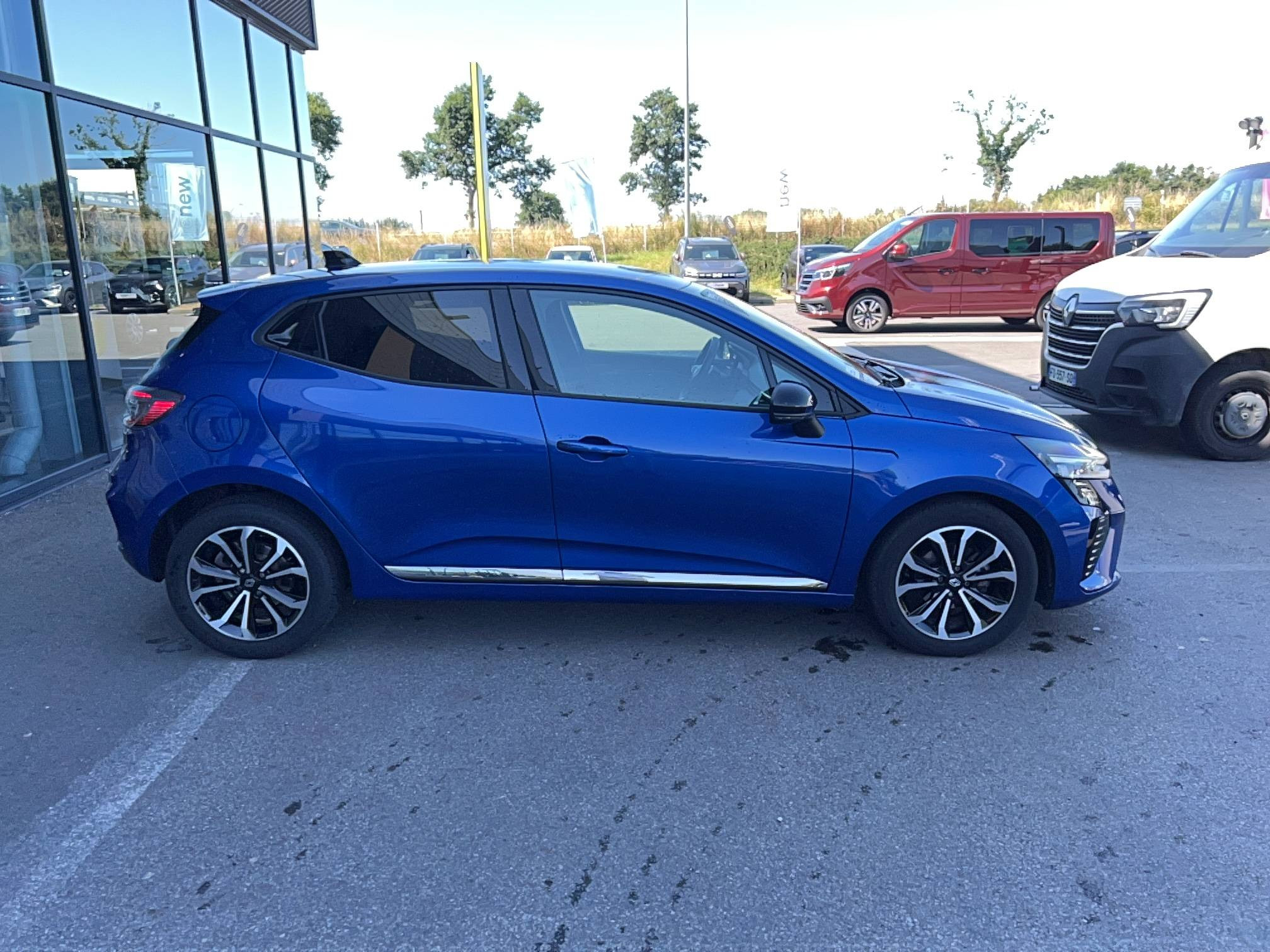 Vente en ligne Renault Clio 5 Clio TCe 90 au prix de 15 490 €
