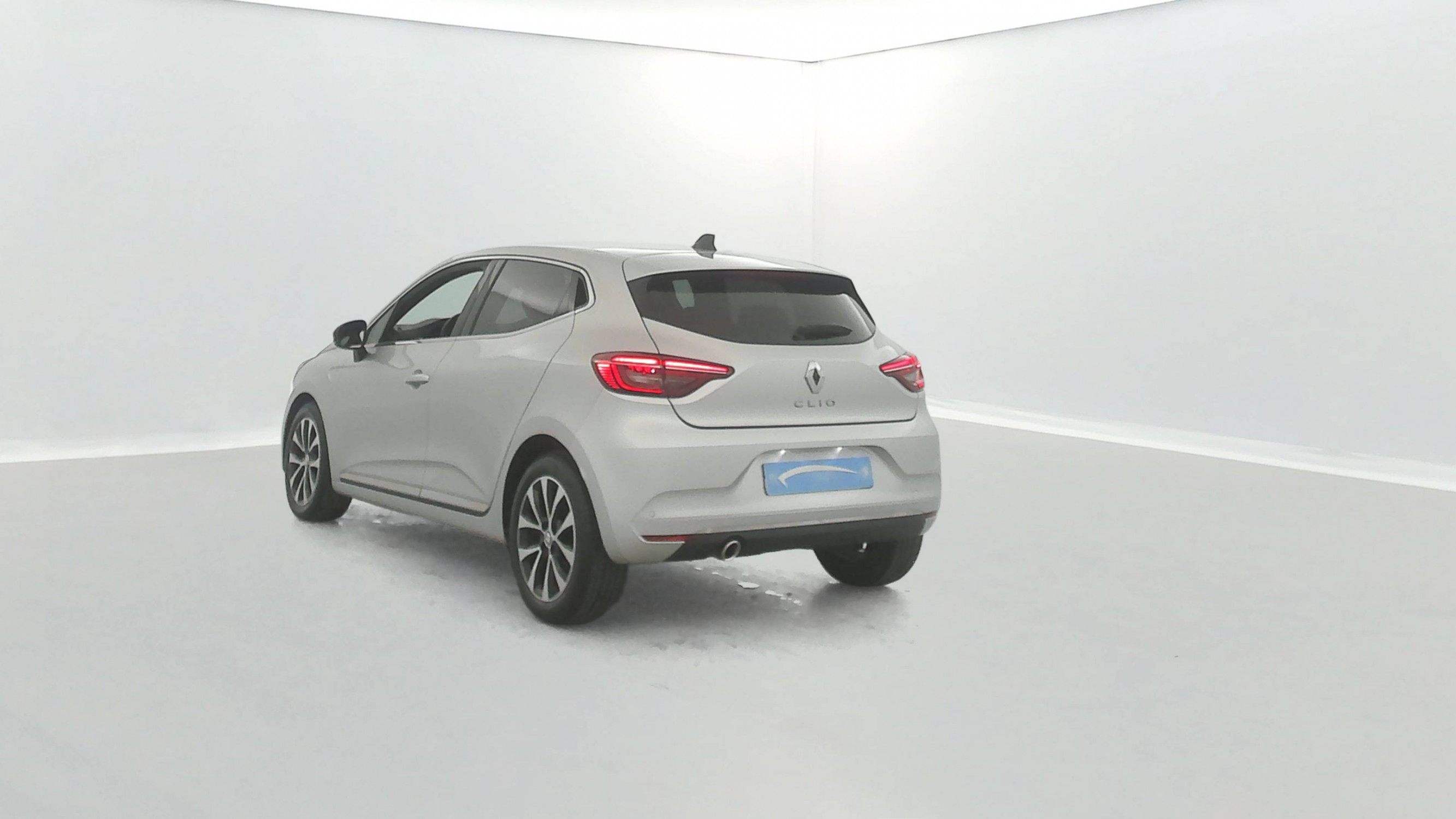 Vente en ligne Renault Clio 5 Clio TCe 90 au prix de 15 690 €