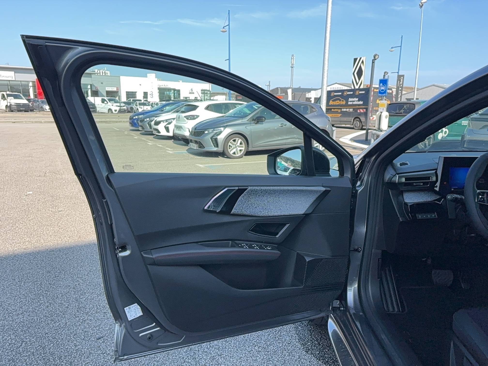 Vente en ligne Renault Clio 6 Clio Eco-G 120 ch EDC au prix de 25 900 €