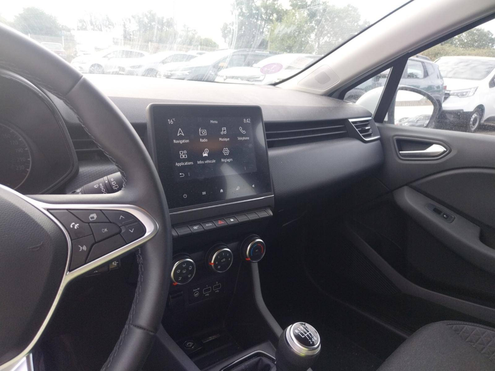 Vente en ligne Renault Clio 5 Clio TCe 90 - 21N au prix de 12 991 €