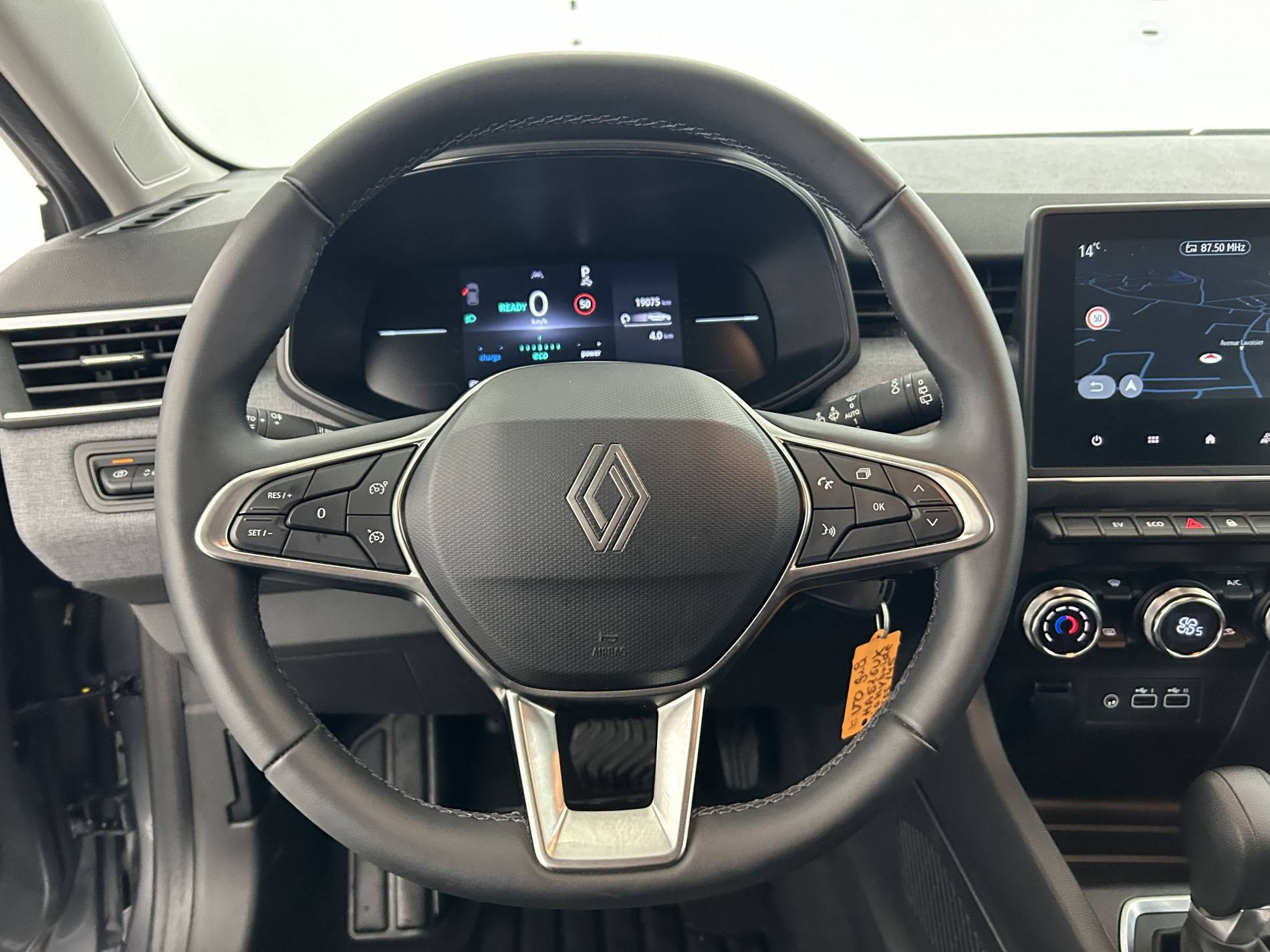 Vente en ligne Renault Clio 5 Clio E-Tech full hybrid 145 ch GSR2 au prix de 18 990 €