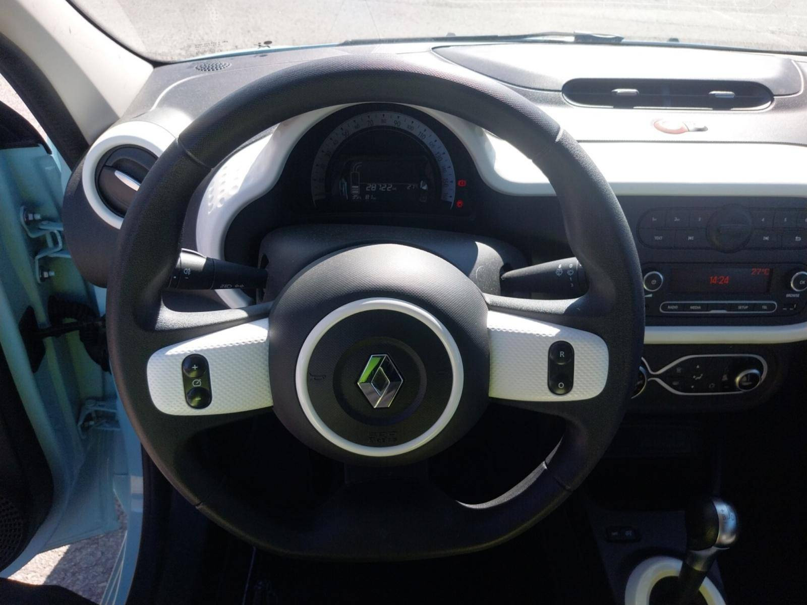 Vente en ligne Renault Twingo Electrique Twingo III E-Tech au prix de 11 490 €