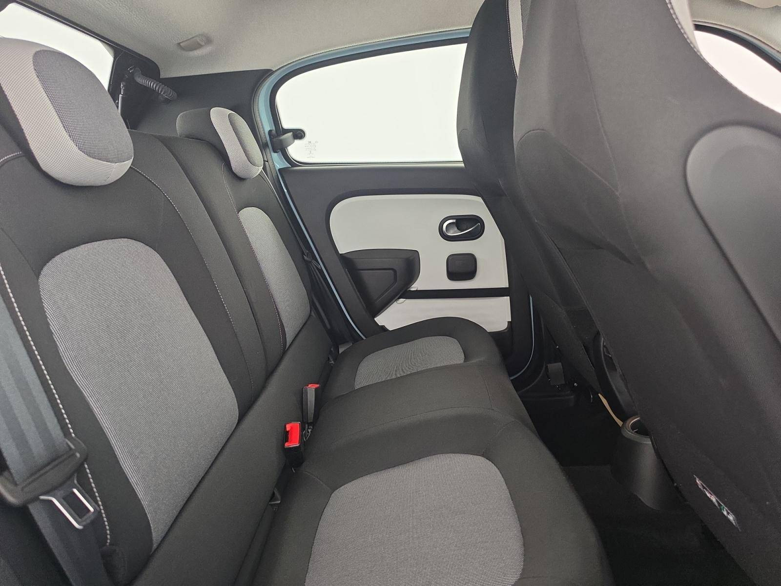 Vente en ligne Renault Twingo Electrique Twingo III E-Tech au prix de 12 990 €