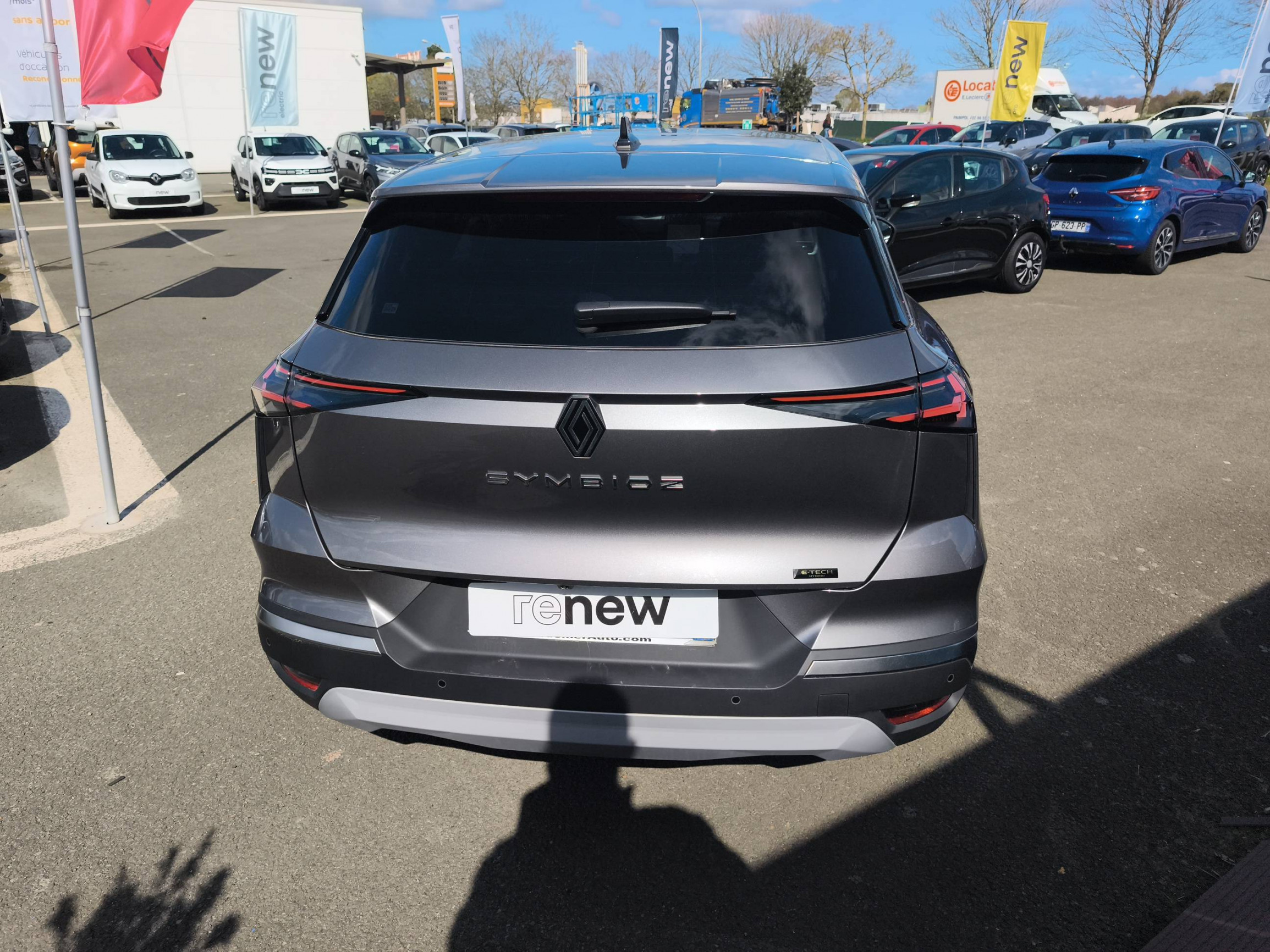 Vente en ligne Renault Symbioz  E-Tech full hybrid 160 ch au prix de 32 490 €