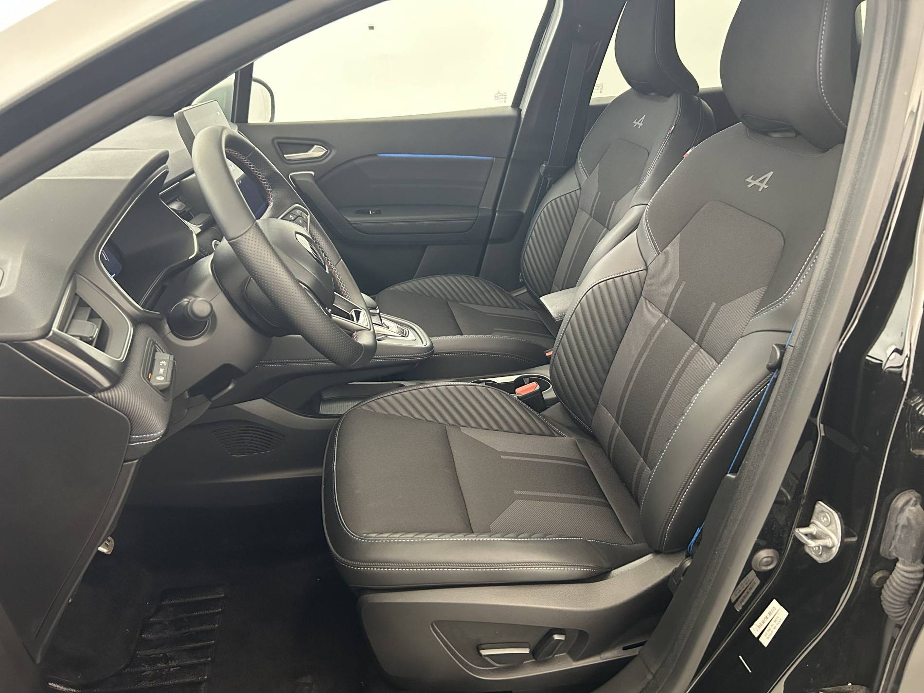 Vente en ligne Renault Captur  E-Tech full hybrid 145 ch au prix de 26 990 €