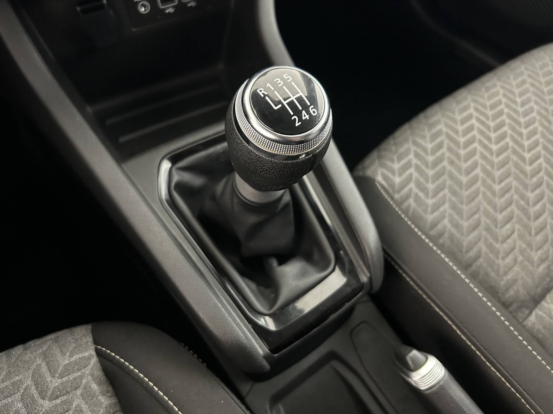 Vente en ligne Renault Clio 5 Clio TCe 90 au prix de 14 490 €