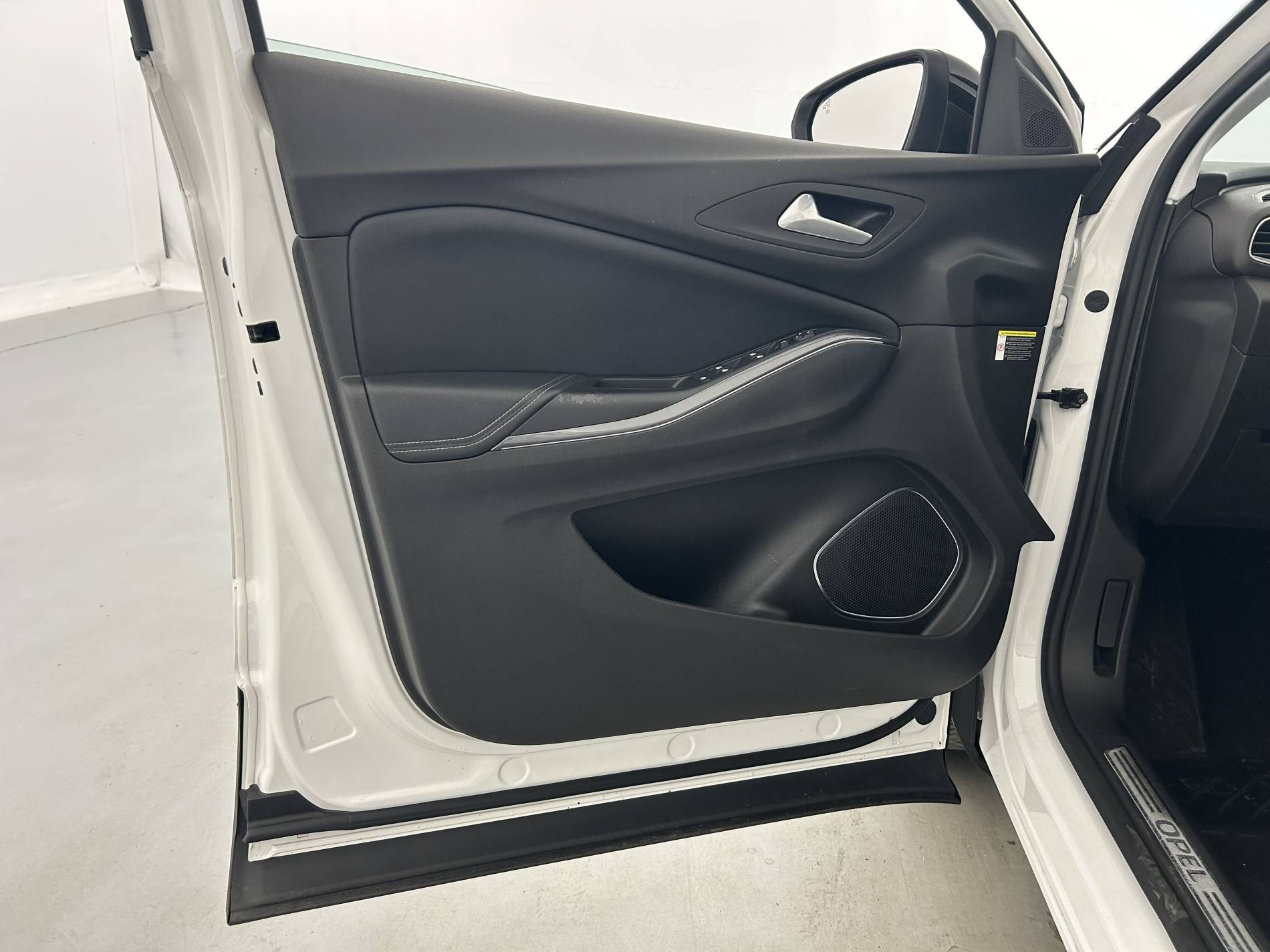 Vente en ligne Opel Grandland X  1.5 Diesel 130 ch BVA8 au prix de 15 990 €