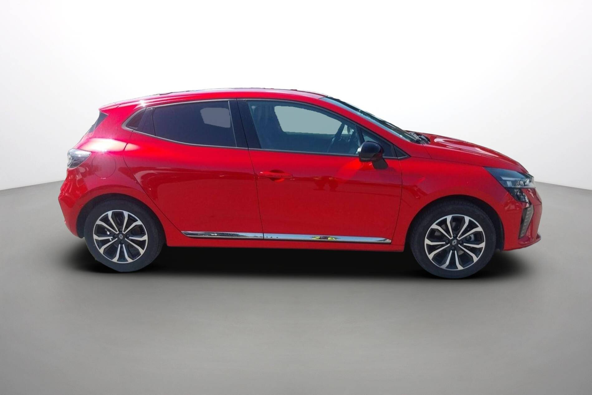 Vente en ligne Renault Clio 5 Clio E-Tech full hybrid 145 ch GSR2 au prix de 20 990 €