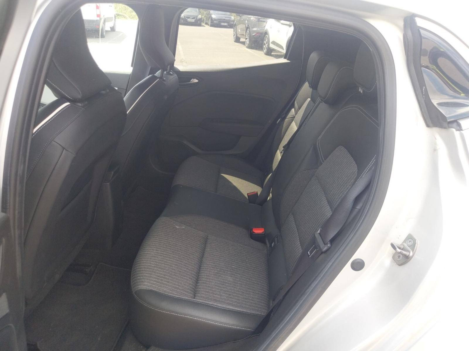 Vente en ligne Renault Clio 5 Clio TCe 90 au prix de 14 490 €
