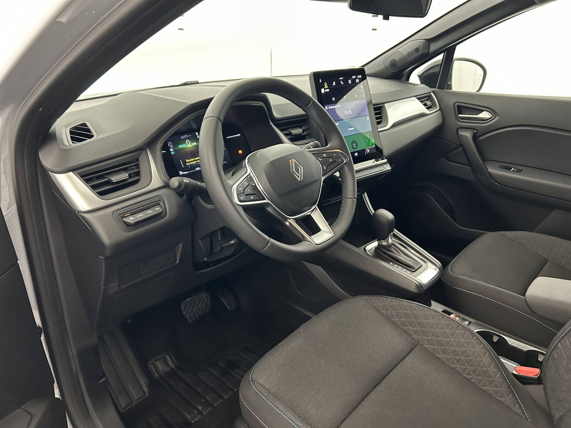 Vente en ligne Renault Symbioz  E-Tech full hybrid 145 au prix de 25 890 €