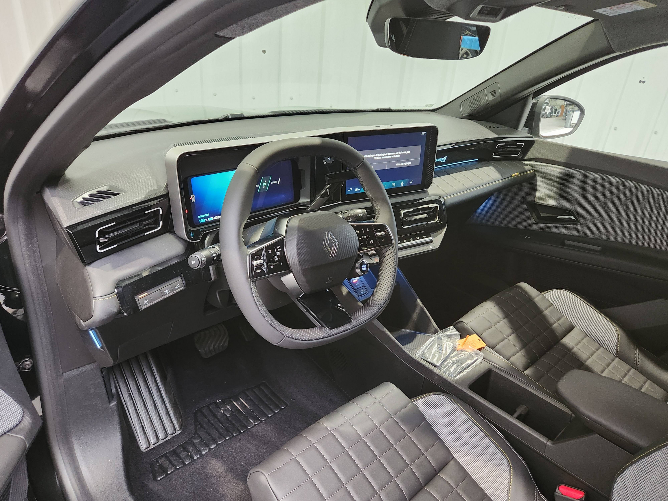 Vente en ligne Renault R4 E-Tech  150 ch autonomie confort au prix de 38 190 €