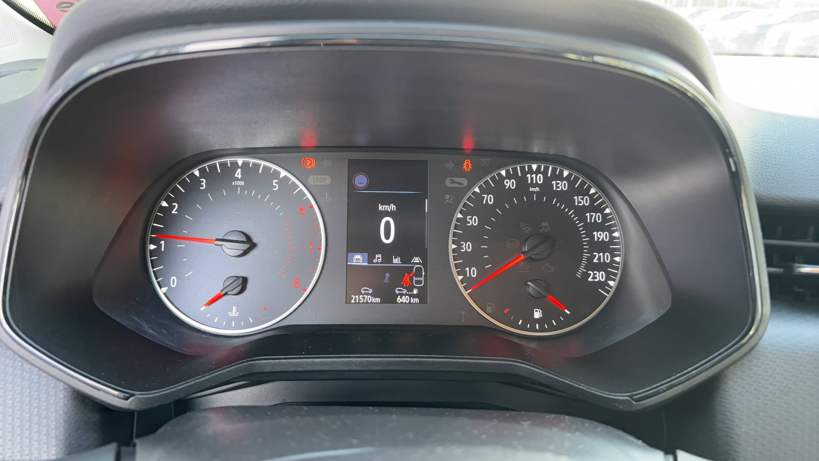 Vente en ligne Renault Clio 5 Clio TCe 90 au prix de 14 790 €