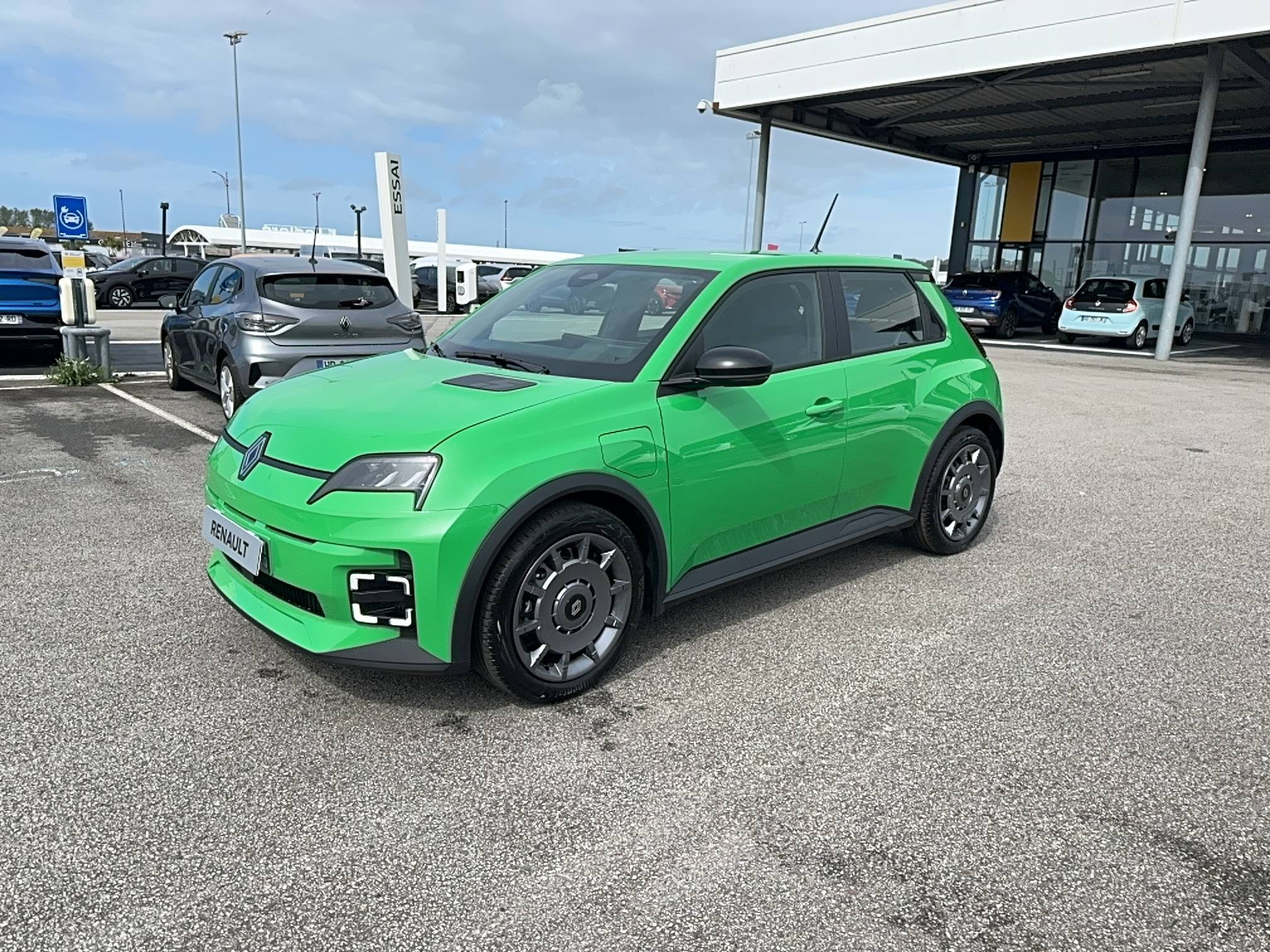 Renault R5 E-Tech  120 ch autonomie urbaine occasion de 2026 en vente à Cherbourg