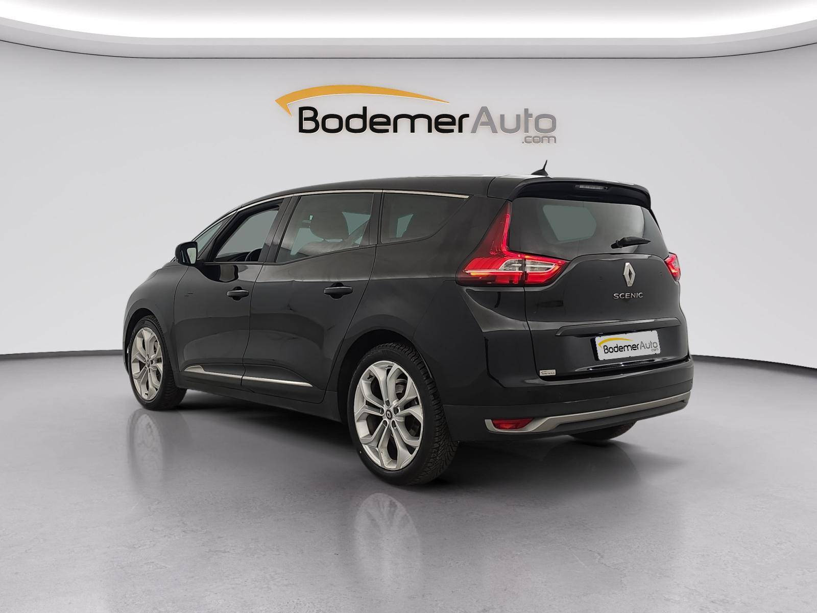 Vente en ligne Renault Grand Scenic 4 Grand Scenic Blue dCi 120 au prix de 13 999 €