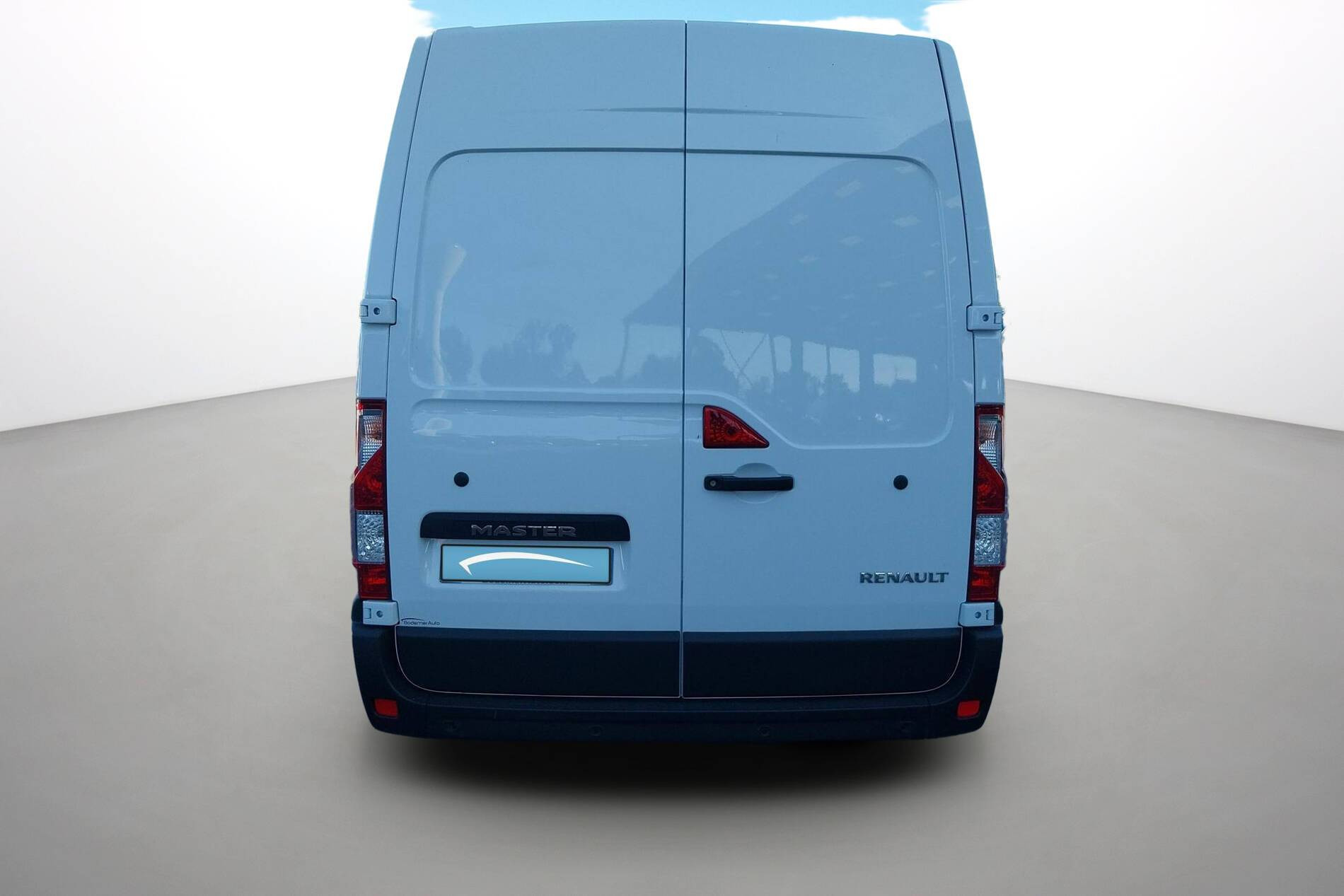 Vente en ligne Renault Master Fourgon MASTER FGN TRAC F3500 L2H2 BLUE DCI 135 au prix de 24 000 €